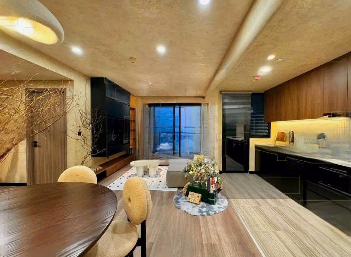 Immediately available 3 bedroom apartment 120m2 with direct view of West Lake in Watermark apartment. Price only 20 million***