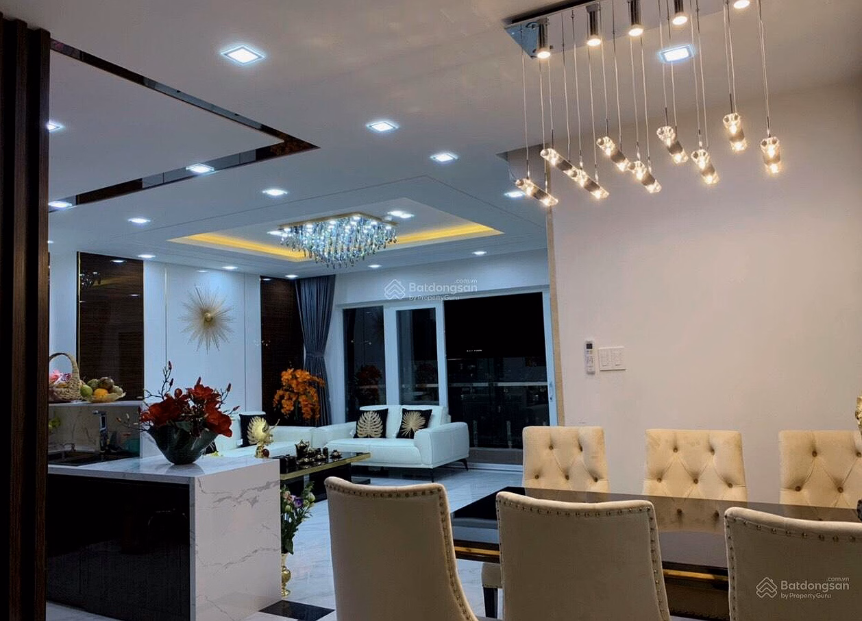 Residency abroad - urgent sale CC Son Ky 2 (Tan Phu) 108m2, 3 bedrooms, price 6 billion