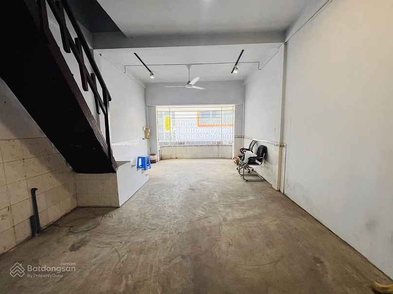Old apartment for sale in District 5 - An Dong Market center - Nguyen Duy Duong Apartment Ward 9 Q5 - 60m2 floor