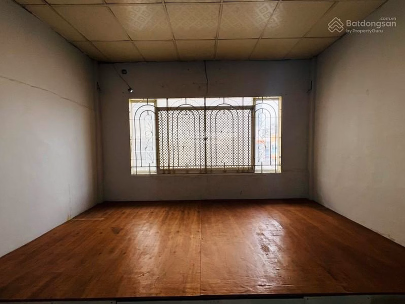 Old apartment for sale in District 5 - An Dong Market center - Nguyen Duy Duong Apartment Ward 9 Q5 - 60m2 floor