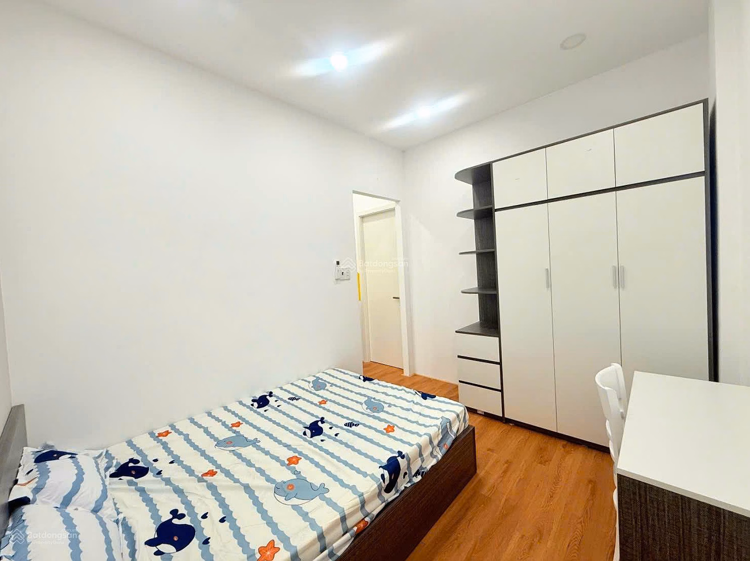 OWNER FOR SELLING BEAUTIFUL NEW LAC LONG QUAN APARTMENT Q11 45M² (2BRs/2WCs) 2.55 BILLION (NO BROKERAGE)