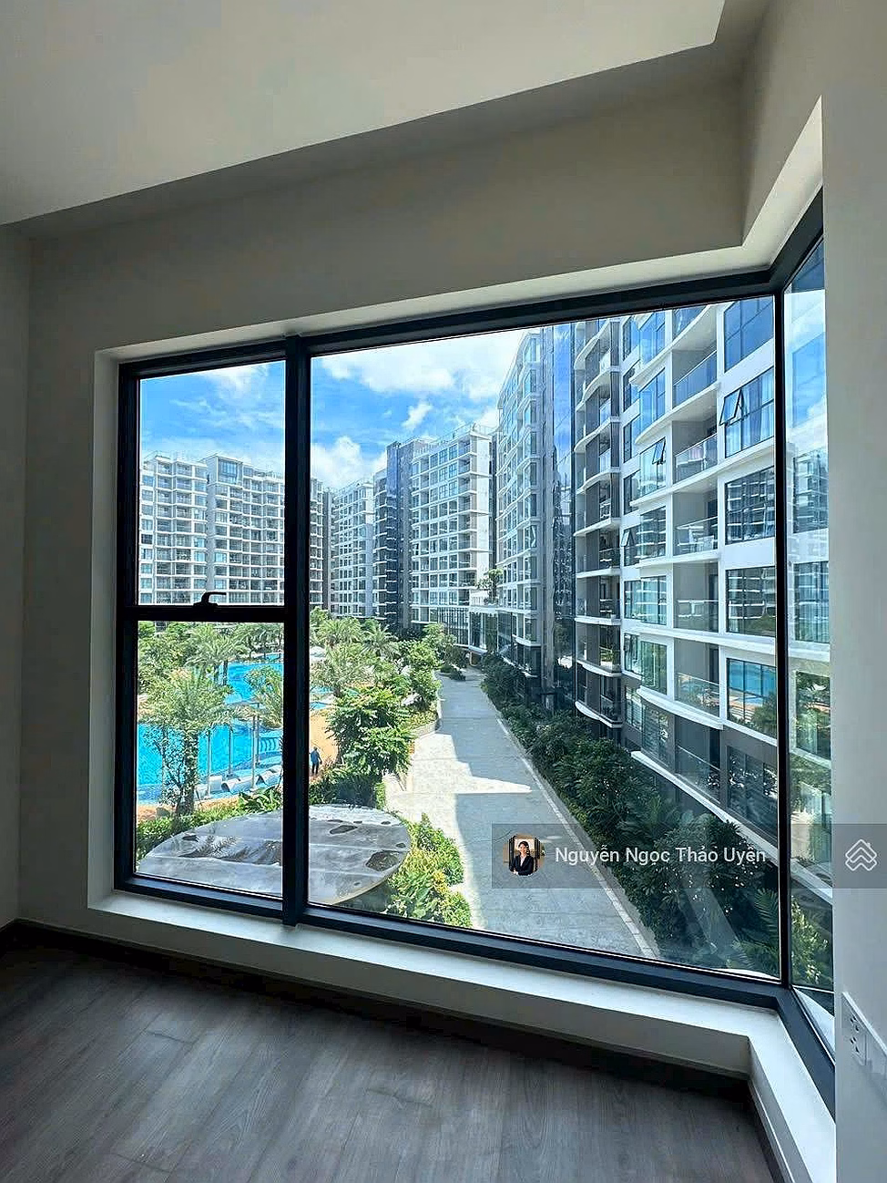 Centery pool view 120.7m2 - 3 bedrooms 3 bathrooms schedule 36TH price 10ty980