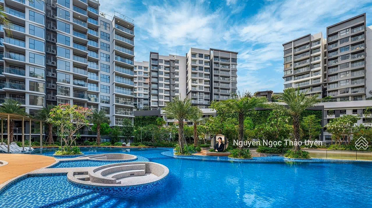Centery pool view 120.7m2 - 3 bedrooms 3 bathrooms schedule 36TH price 10ty980