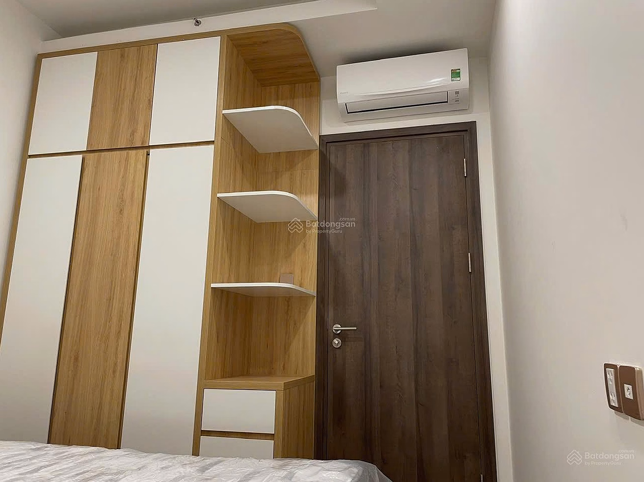 3 Bedrooms 2 Bathrooms 75M2 Q7 Boulevard Nguyen Luong Bang - Fully furnished - Middle floor - 4,250 billion (Including taxes and fees)