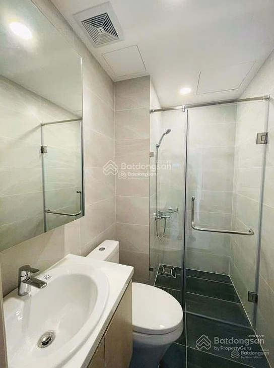 Need to urgently transfer Screc II Tower District 2 75m2 2 bedrooms