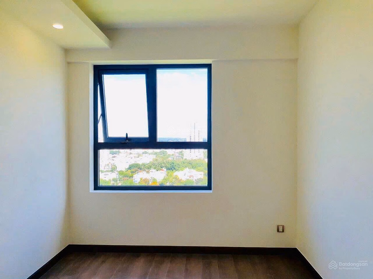 2 Bedrooms 2 Bathrooms 70M2 Q7 Boulevard Nguyen Luong Bang - Basic furniture - 3,850 billion (Including taxes and fees)