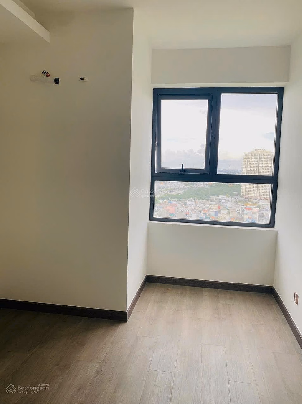 2 bedrooms 2 bathrooms 70m2 Q7 Boulevard Nguyen Luong Bang - South direction - High floor - 3,950 (tax included)