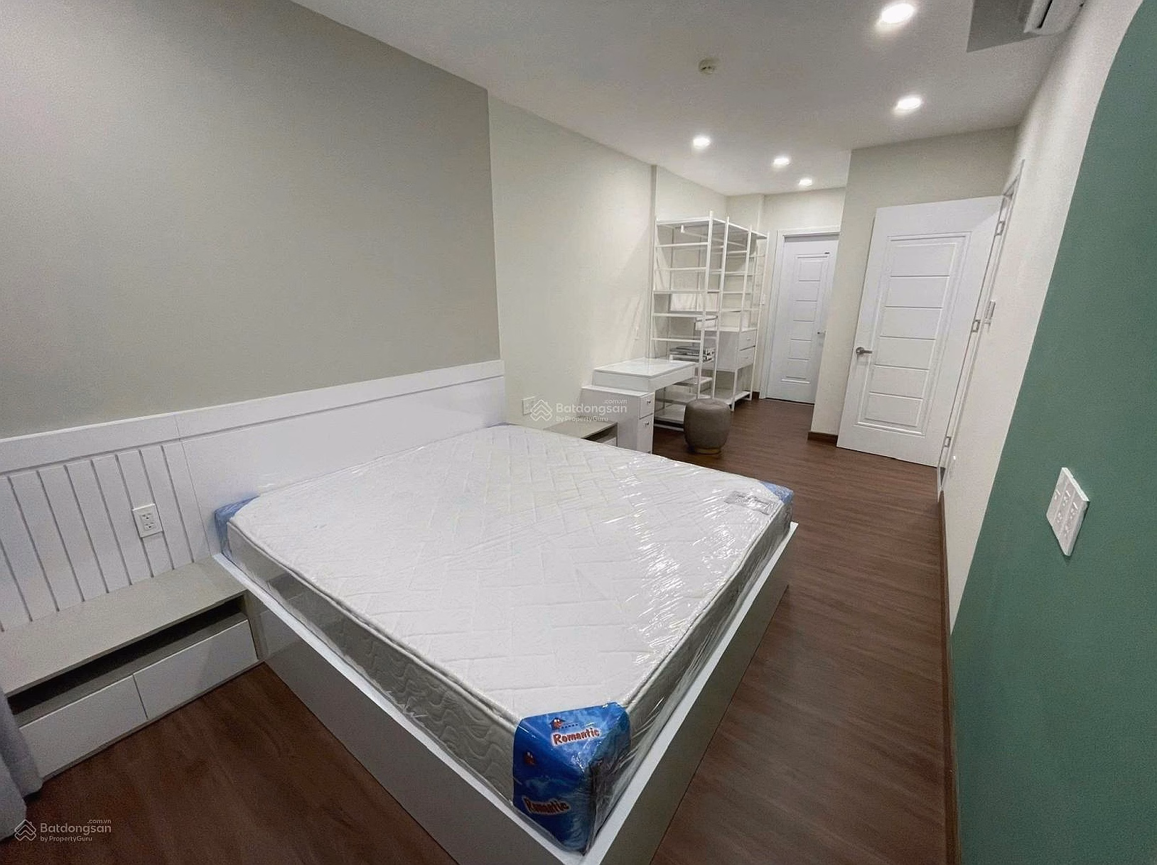 Need to urgently transfer Sky 9 District 9 76m² 2 bedrooms