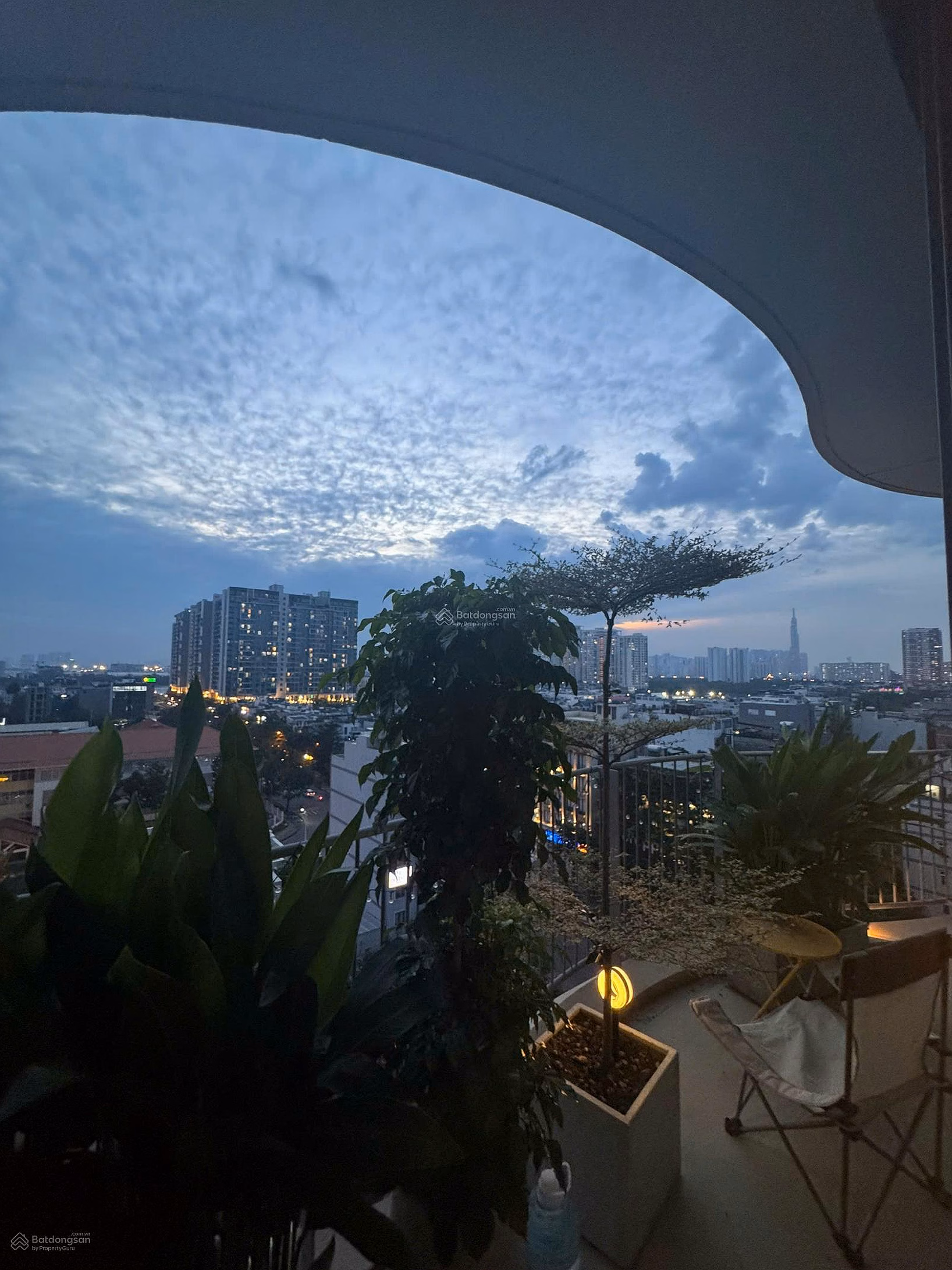 Excellent beautiful apartment for sale at Waterina Suites, 9.2 billion, 79.2m2, 2 bedrooms, 2 bathrooms