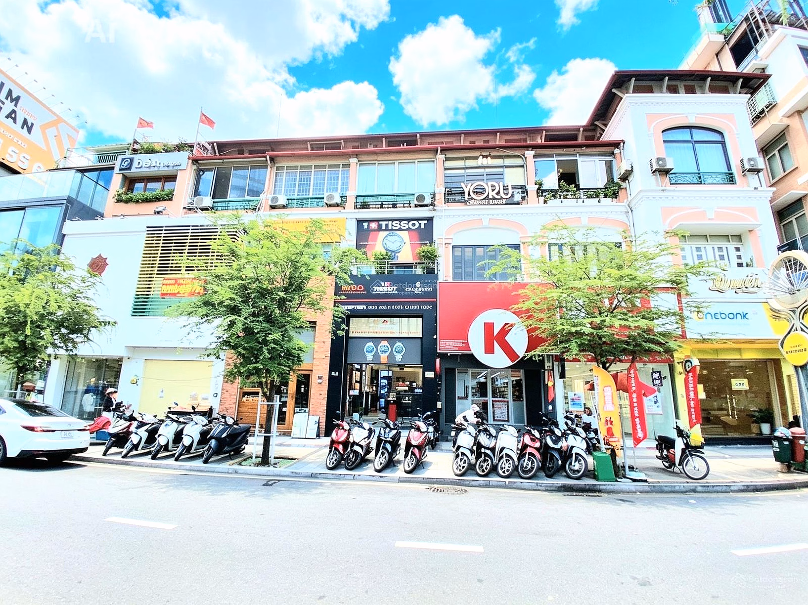 French-era Duplex apartment, Le Loi street, Saigon Ward, Ho Chi Minh City