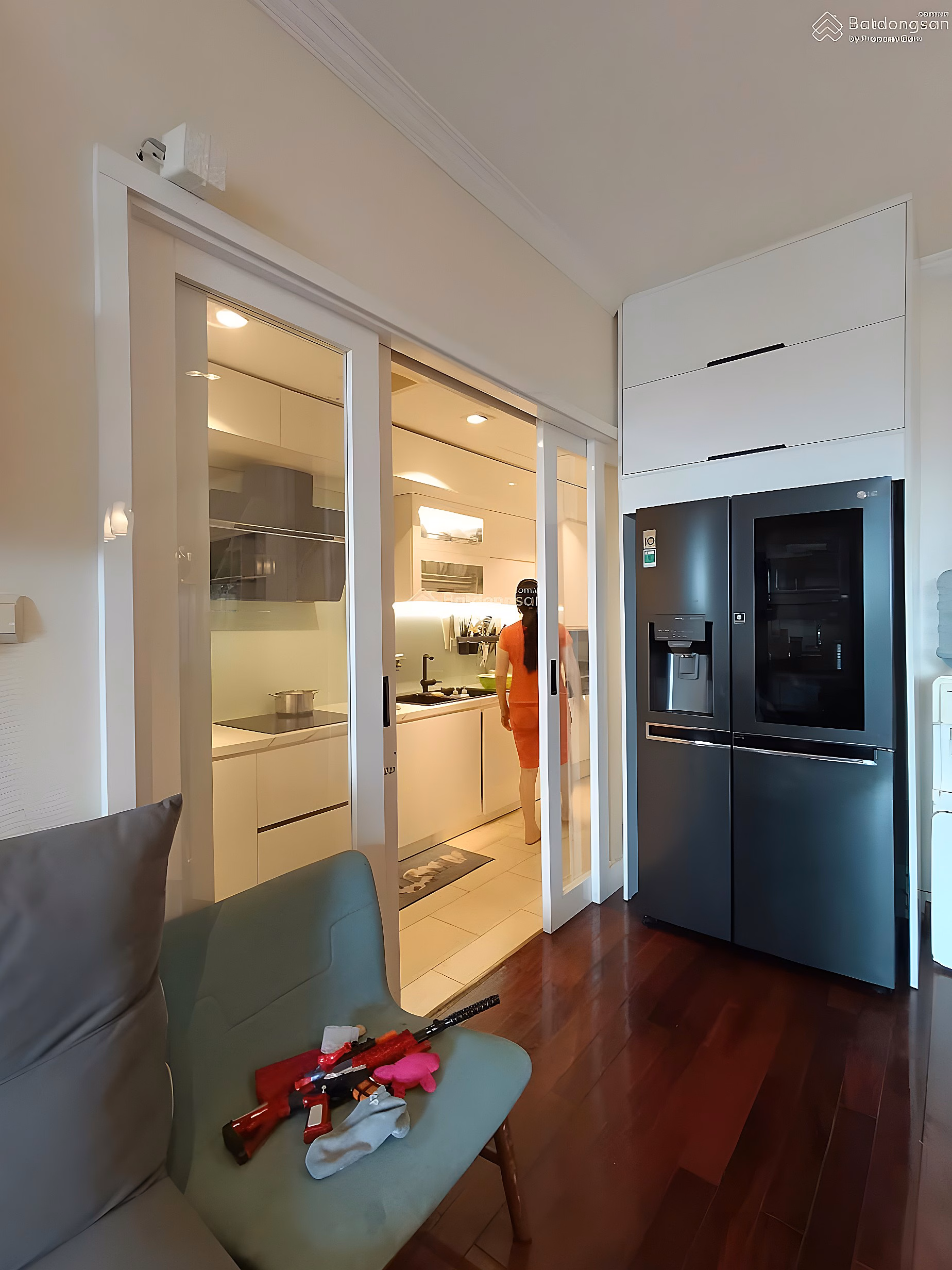 Luxury apartment for rent, 132 square meters, 2 bedrooms, fully furnished, suitable for families with young children