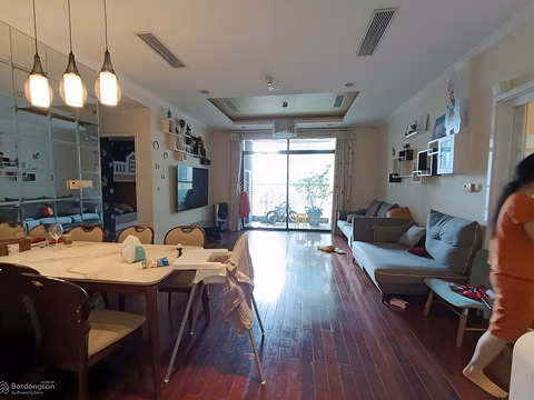 Luxury apartment for rent, 132 square meters, 2 bedrooms, fully furnished, suitable for families with young children