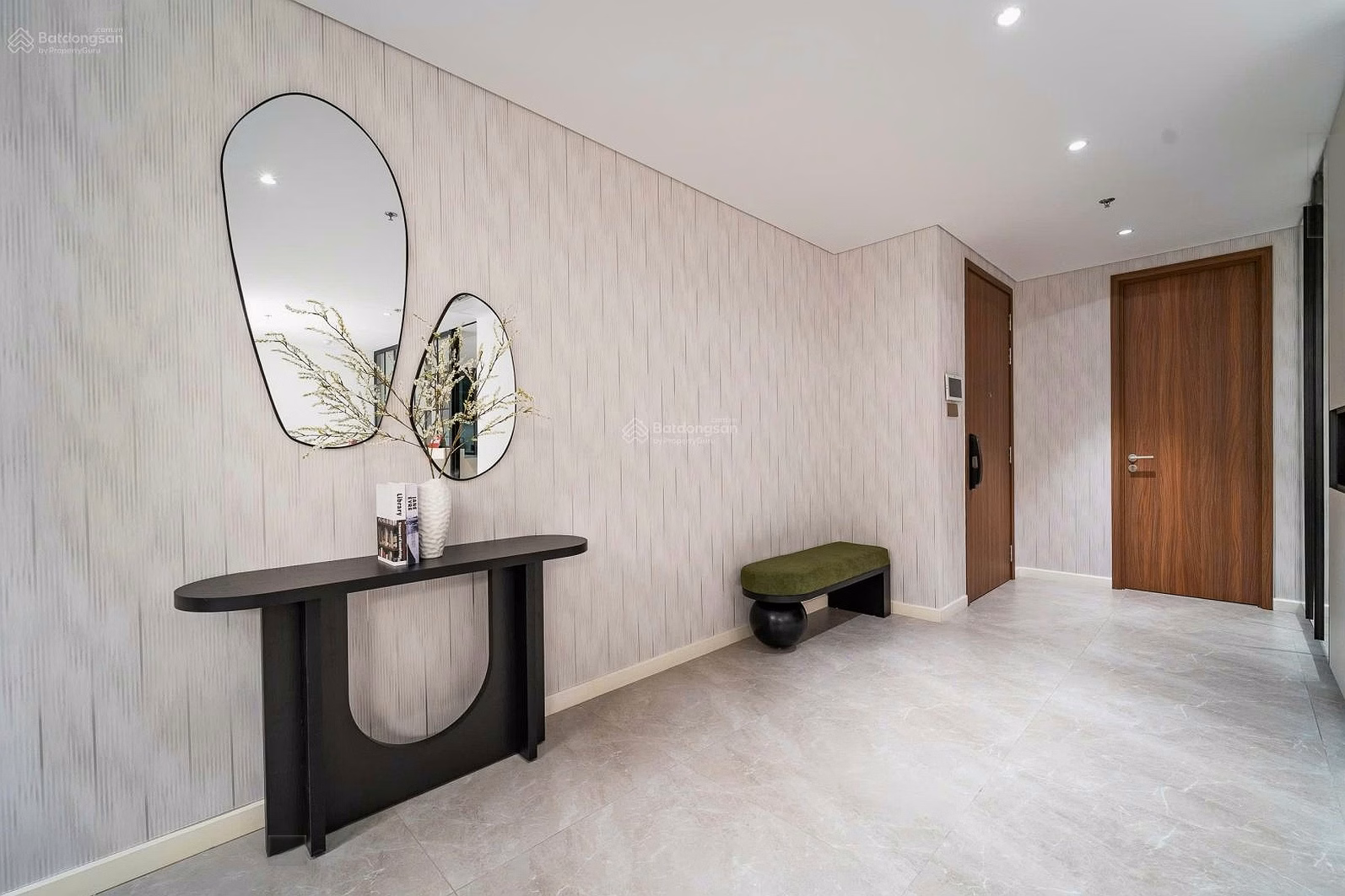 The Crest 3 bedroom 152m² for rent, just completed interior - Direct river view