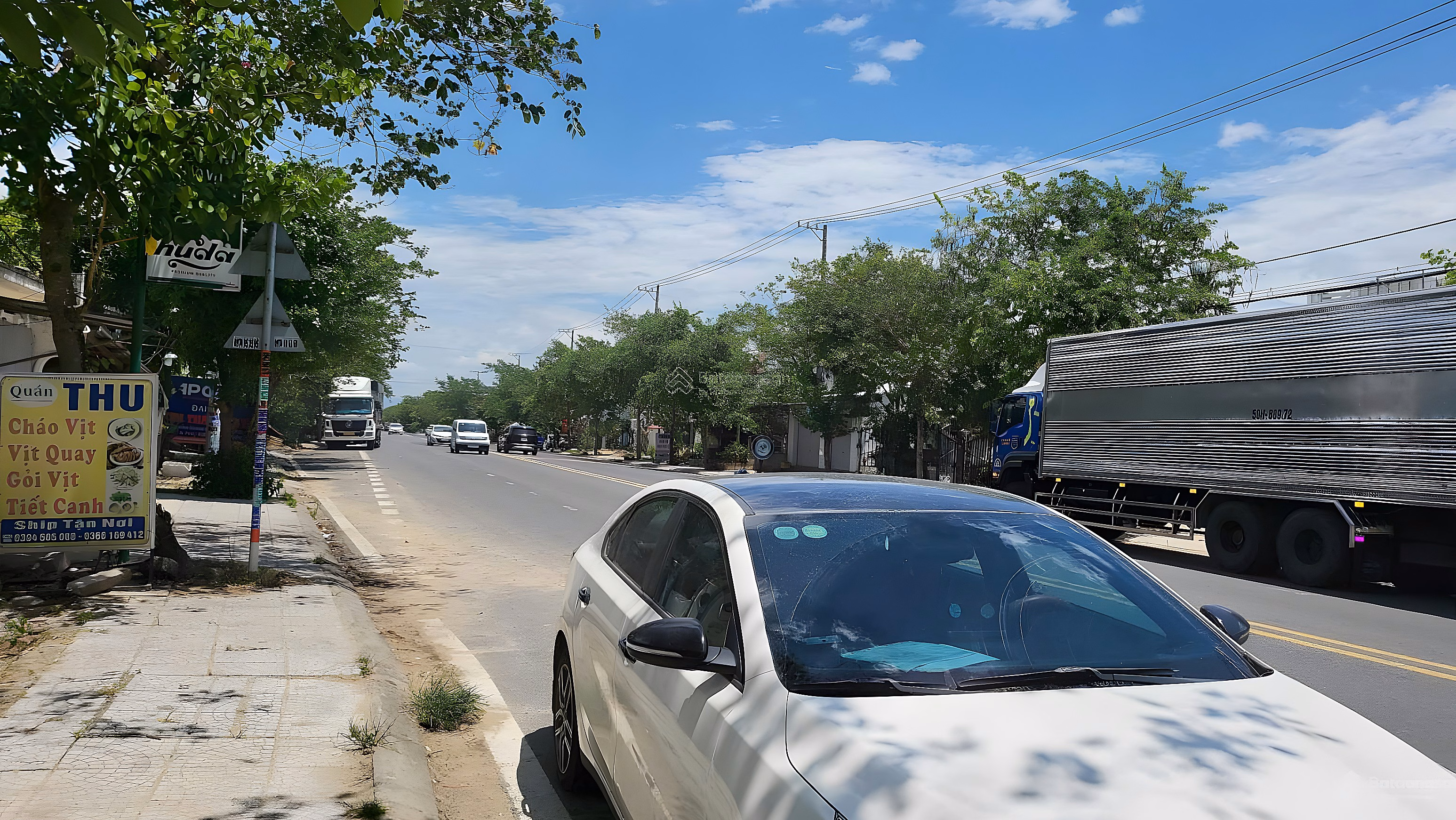 Rare goods facing Nguyen Tat Thanh, Hoi An, the owner offers to sell 2 plots of land adjacent to the frontage