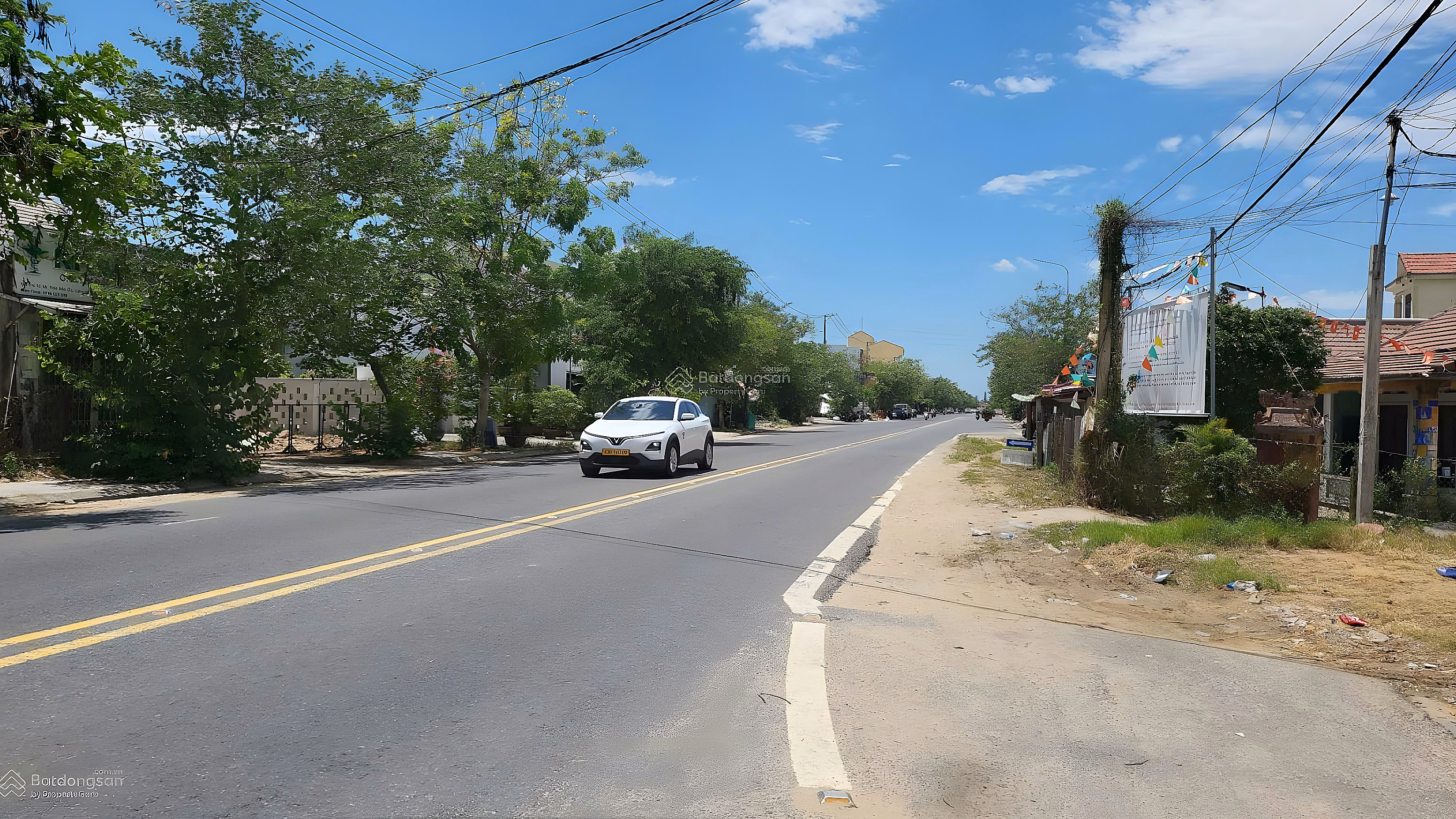 Rare goods facing Nguyen Tat Thanh, Hoi An, the owner offers to sell 2 plots of land adjacent to the frontage