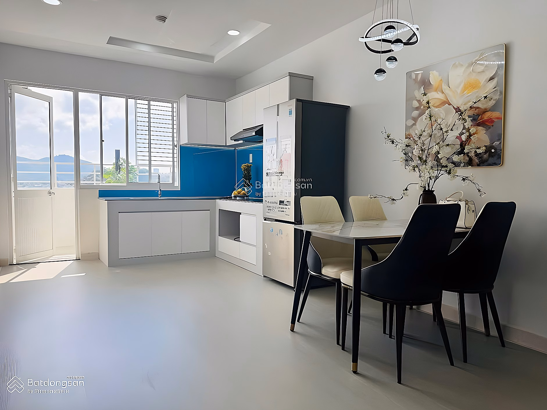 CT5 Vinh Diem Trung apartment with 2 bedrooms has a 5th floor window with internal view for only 2 billion 495 million