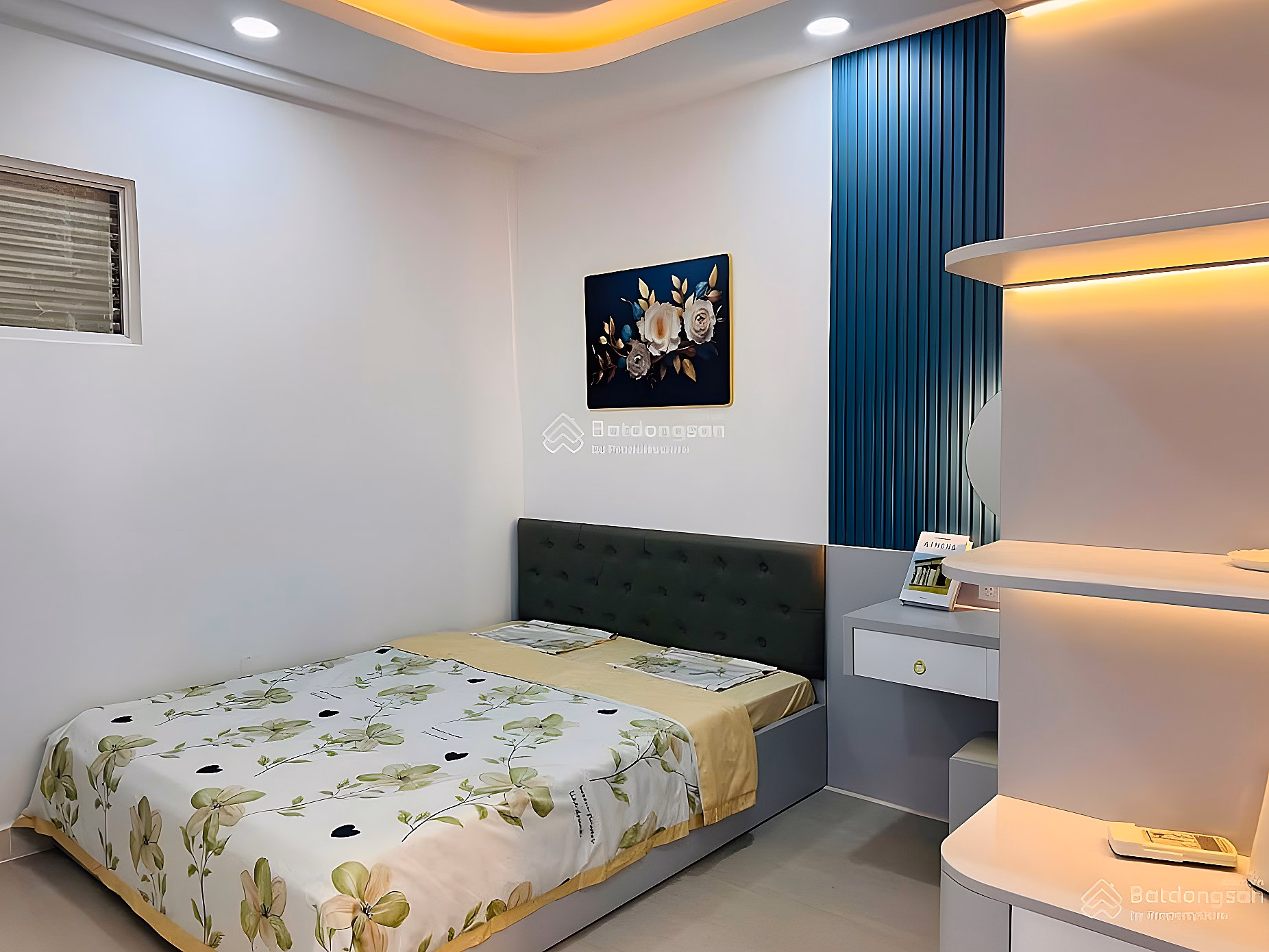 CT5 Vinh Diem Trung apartment with 2 bedrooms has a 5th floor window with internal view for only 2 billion 495 million