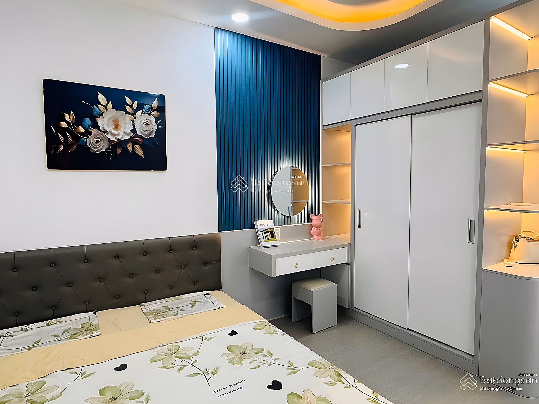 CT5 Vinh Diem Trung apartment with 2 bedrooms has a 5th floor window with internal view for only 2 billion 495 million