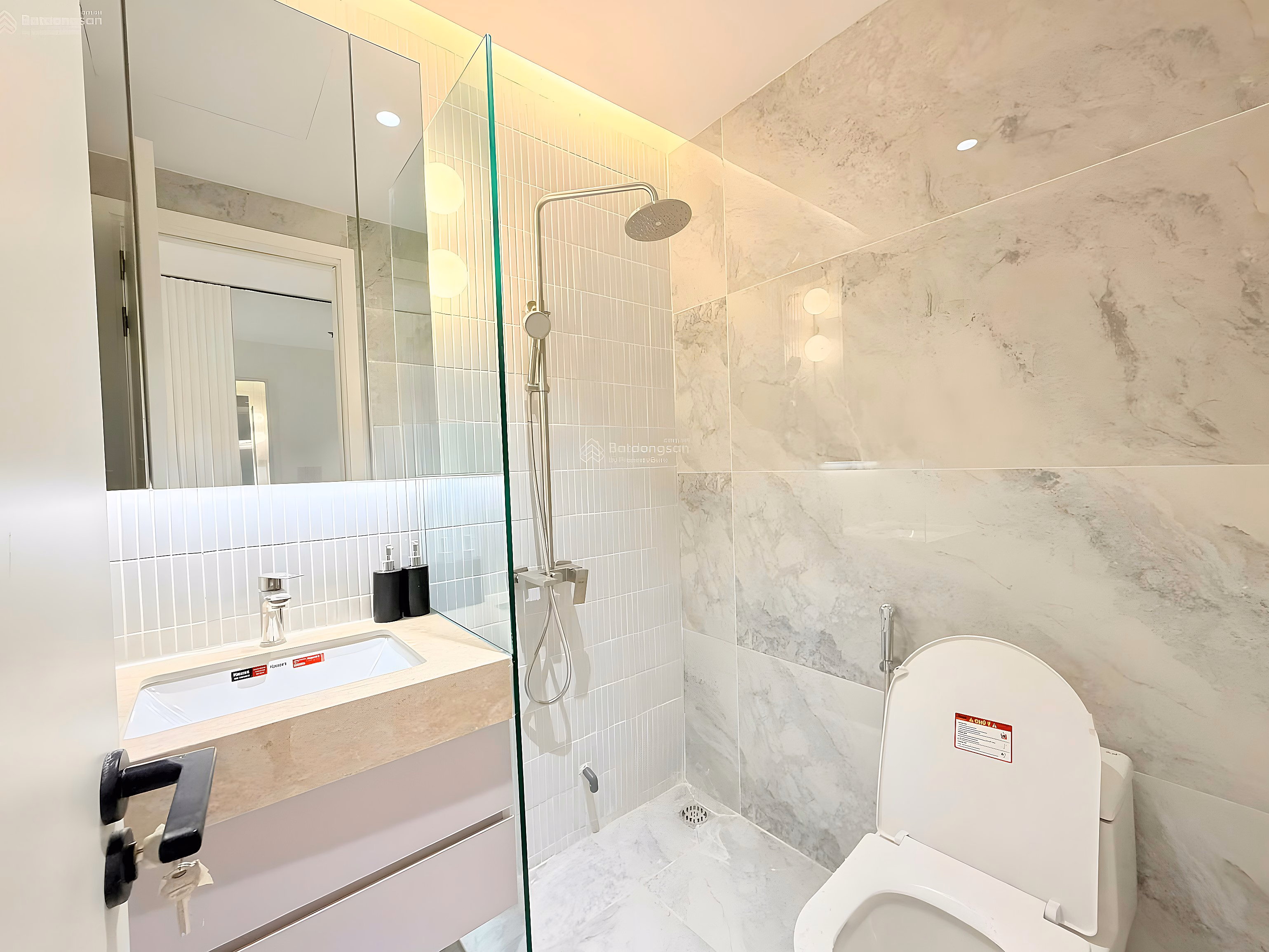 OC3 Muong Thanh Vien Trieu apartment 2 bedrooms 2 bathrooms, 36th floor, open view, price 4 billion 180 million