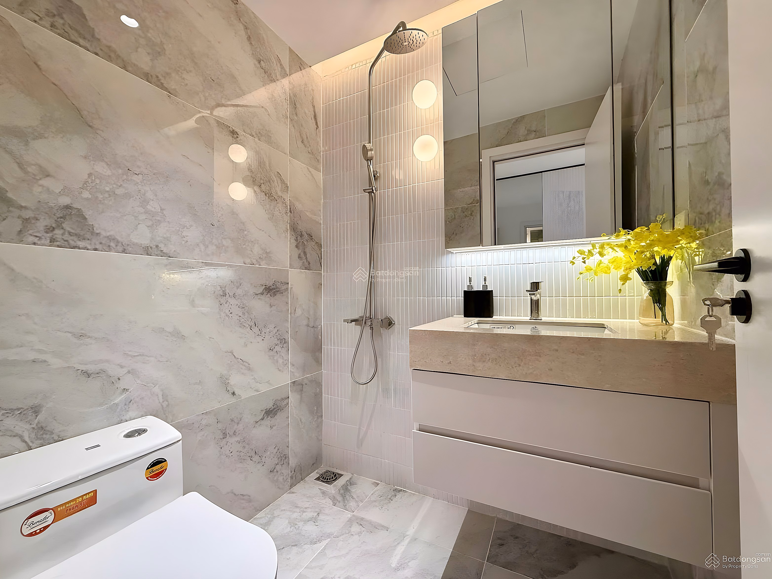 OC3 Muong Thanh Vien Trieu apartment 2 bedrooms 2 bathrooms, 34th floor, area 75m2, price 4 billion 190 million