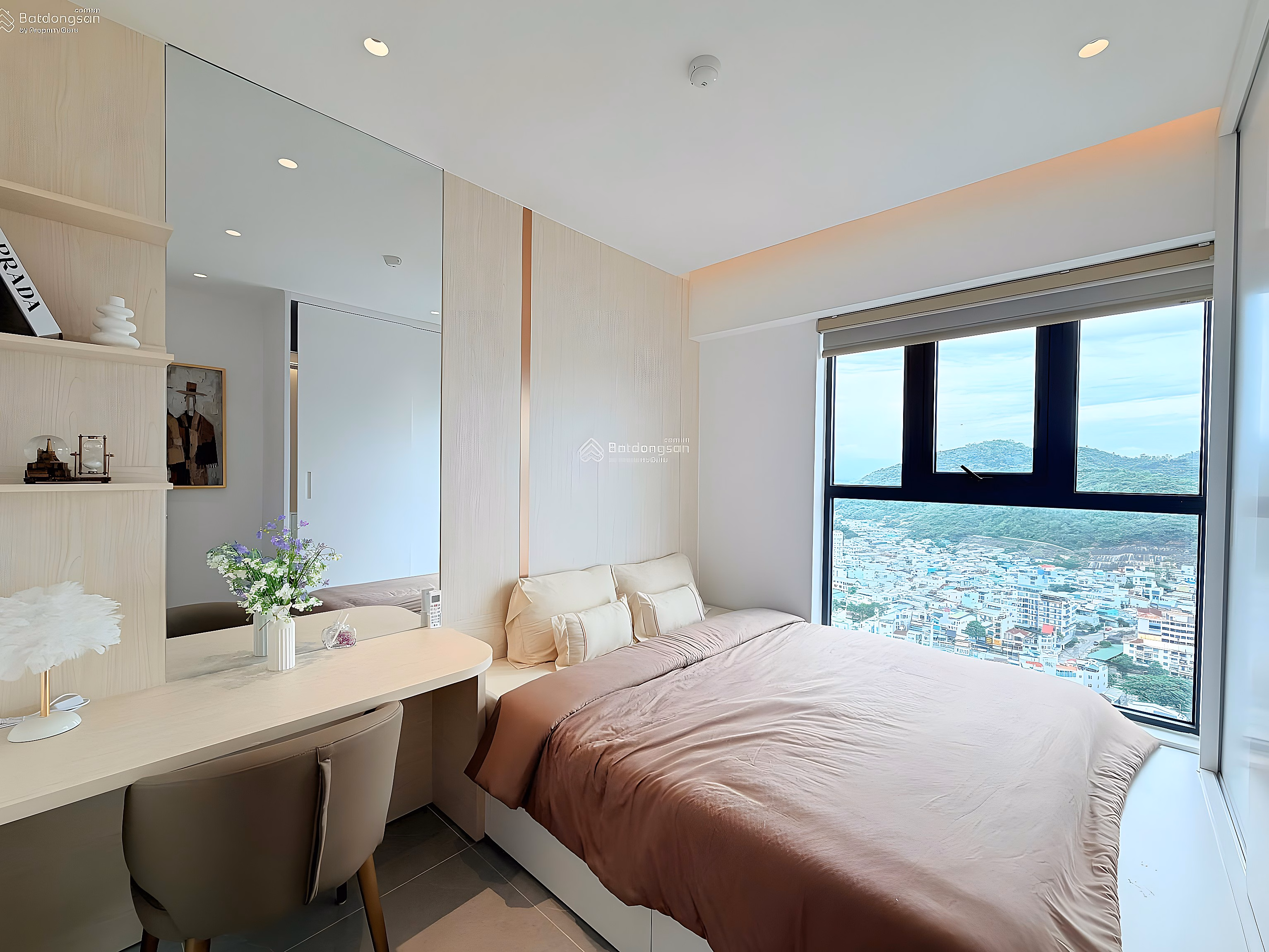OC3 Muong Thanh Vien Trieu apartment 3 bedrooms 88m2 32nd floor price 5 billion 700 million near the sea