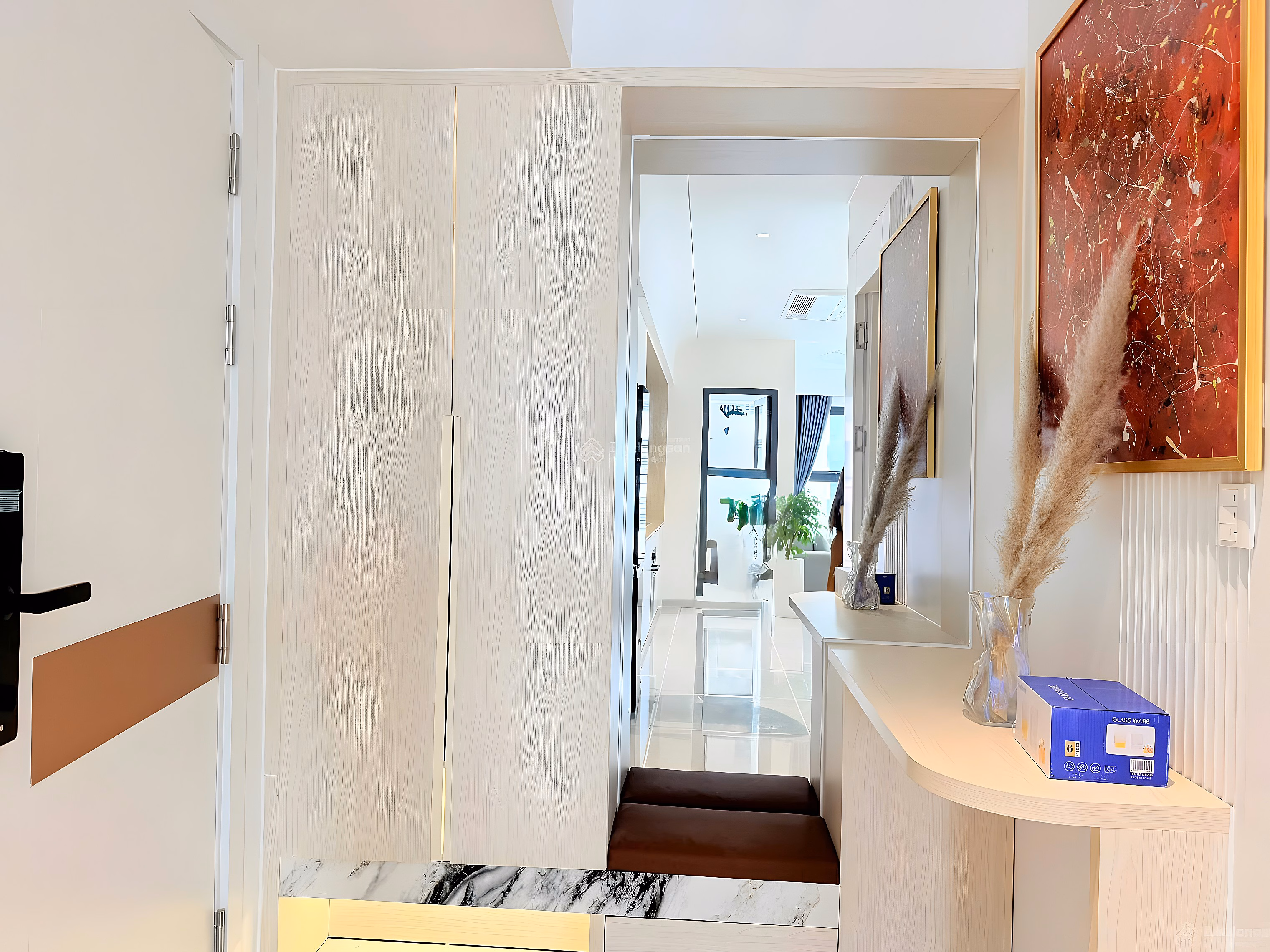 OC3 Muong Thanh Vien Trieu apartment 3 bedrooms 88m2 32nd floor price 5 billion 700 million near the sea