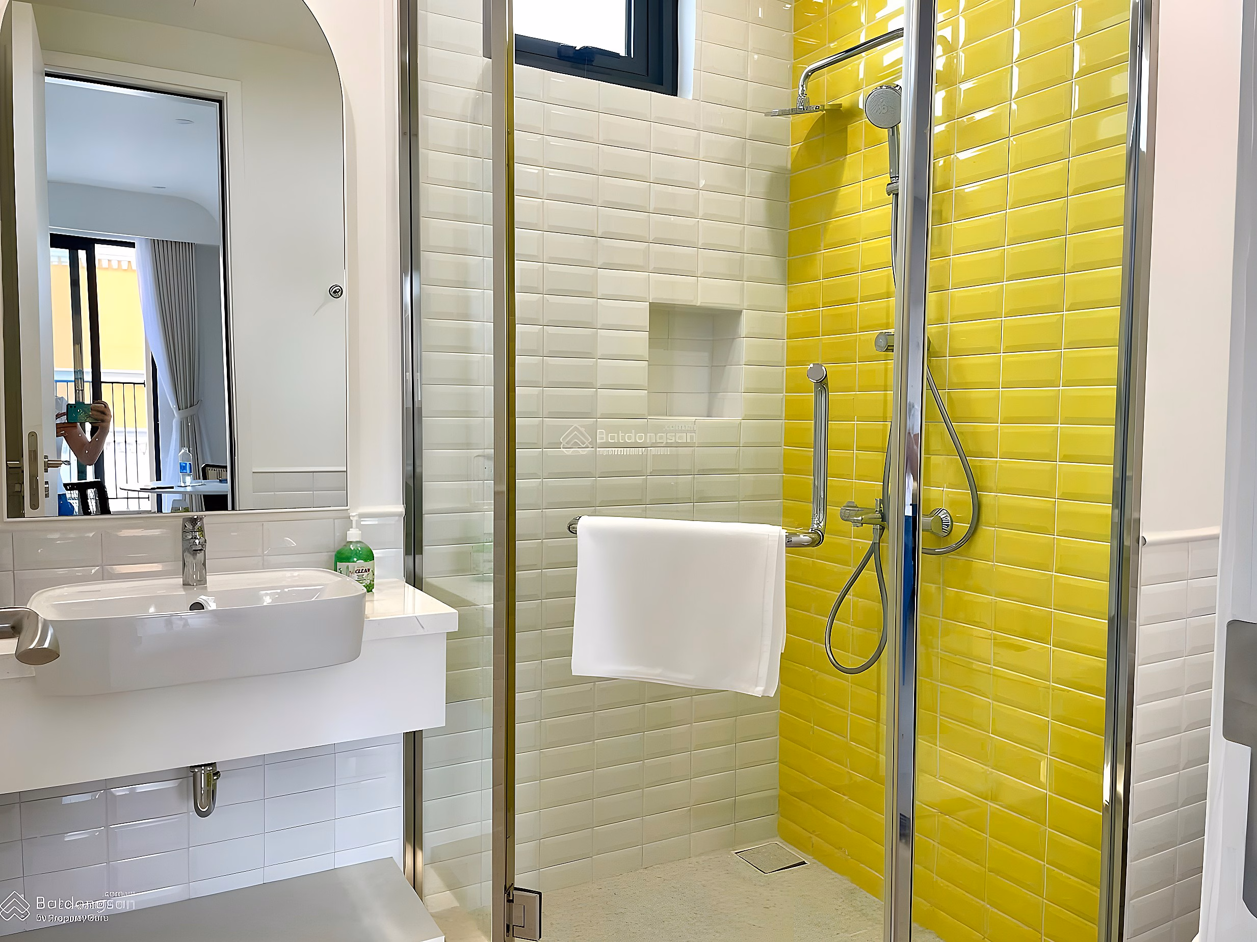 Hillside 2 bedroom apartment for rent priced at 17 million/month