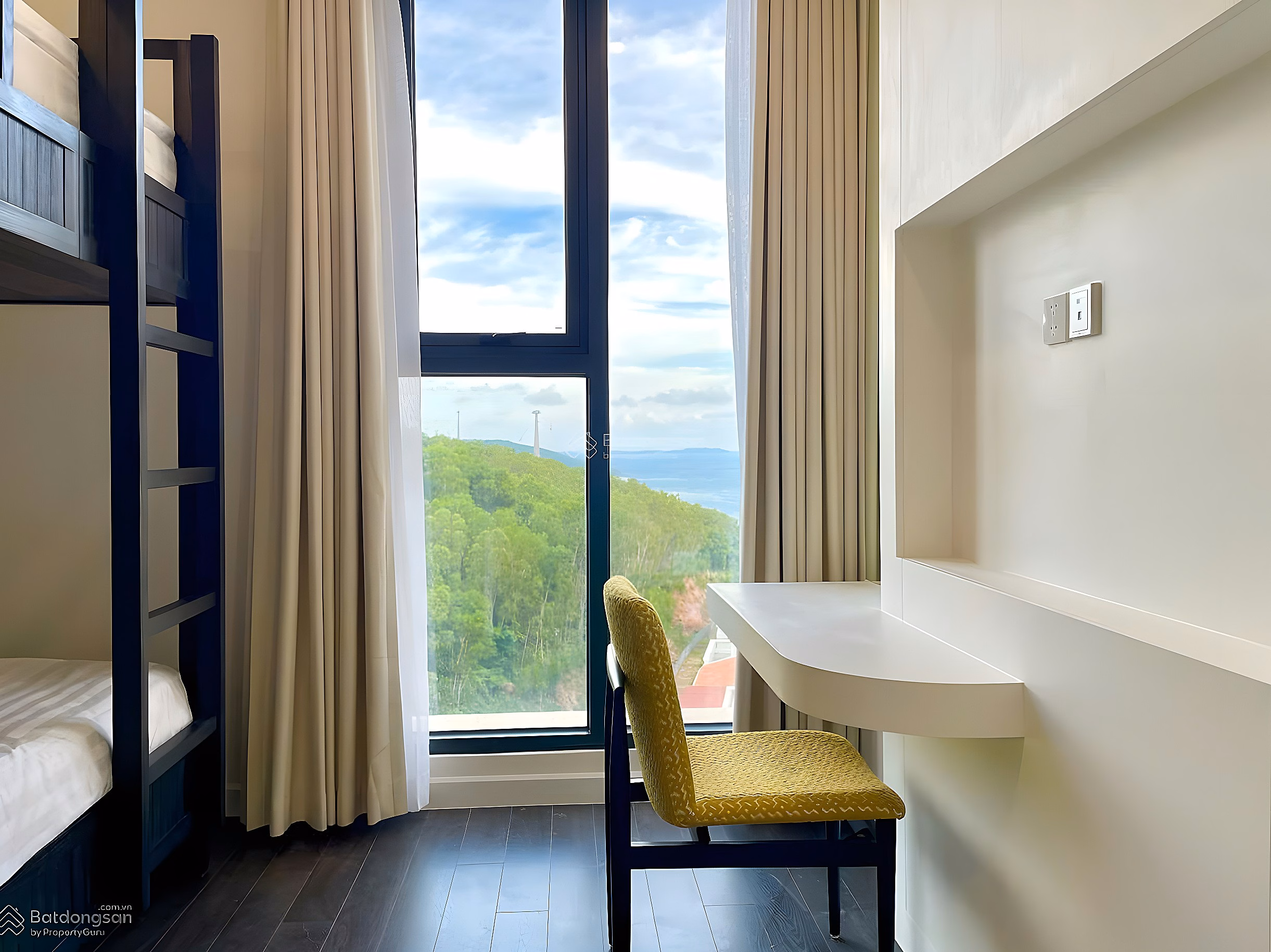 Hillside 2 bedroom apartment for rent priced at 17 million/month