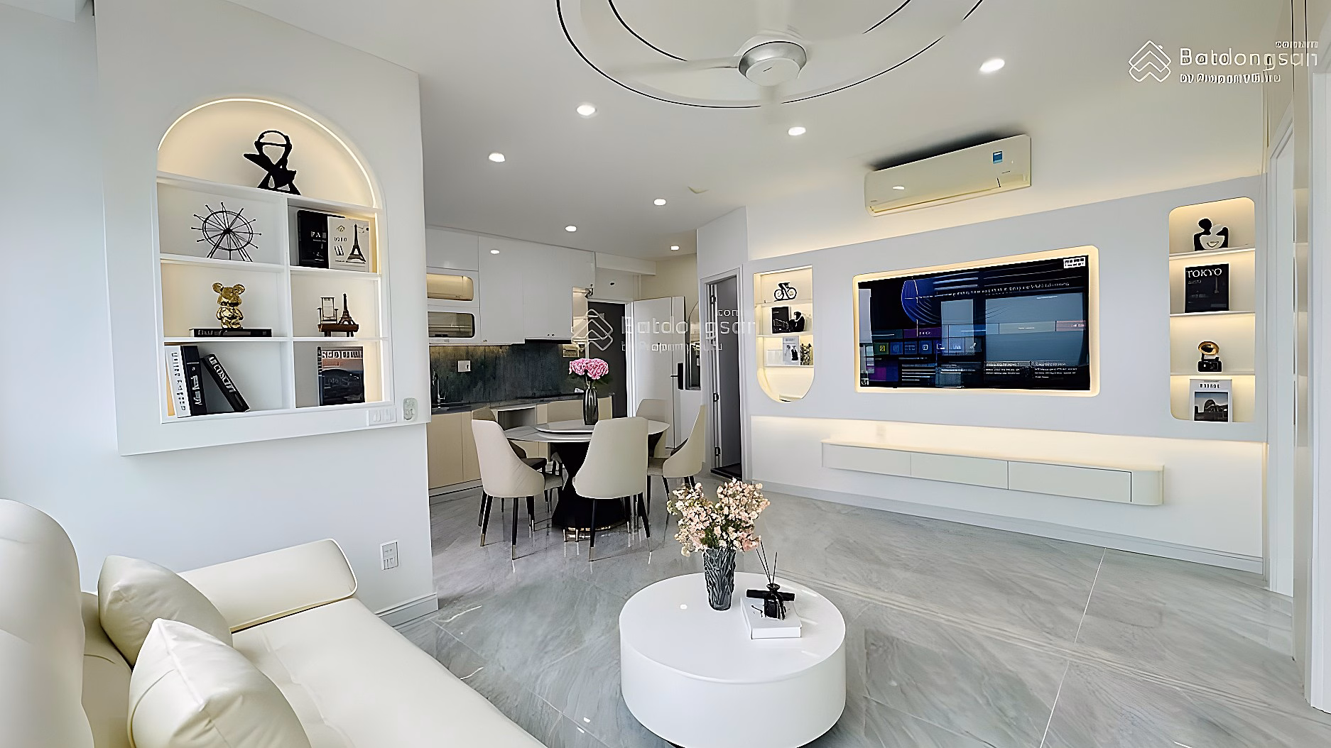 Direct sea view apartment OC1A Muong Thanh Vien Trieu 2 bedrooms 18th floor price 5 billion 600 million