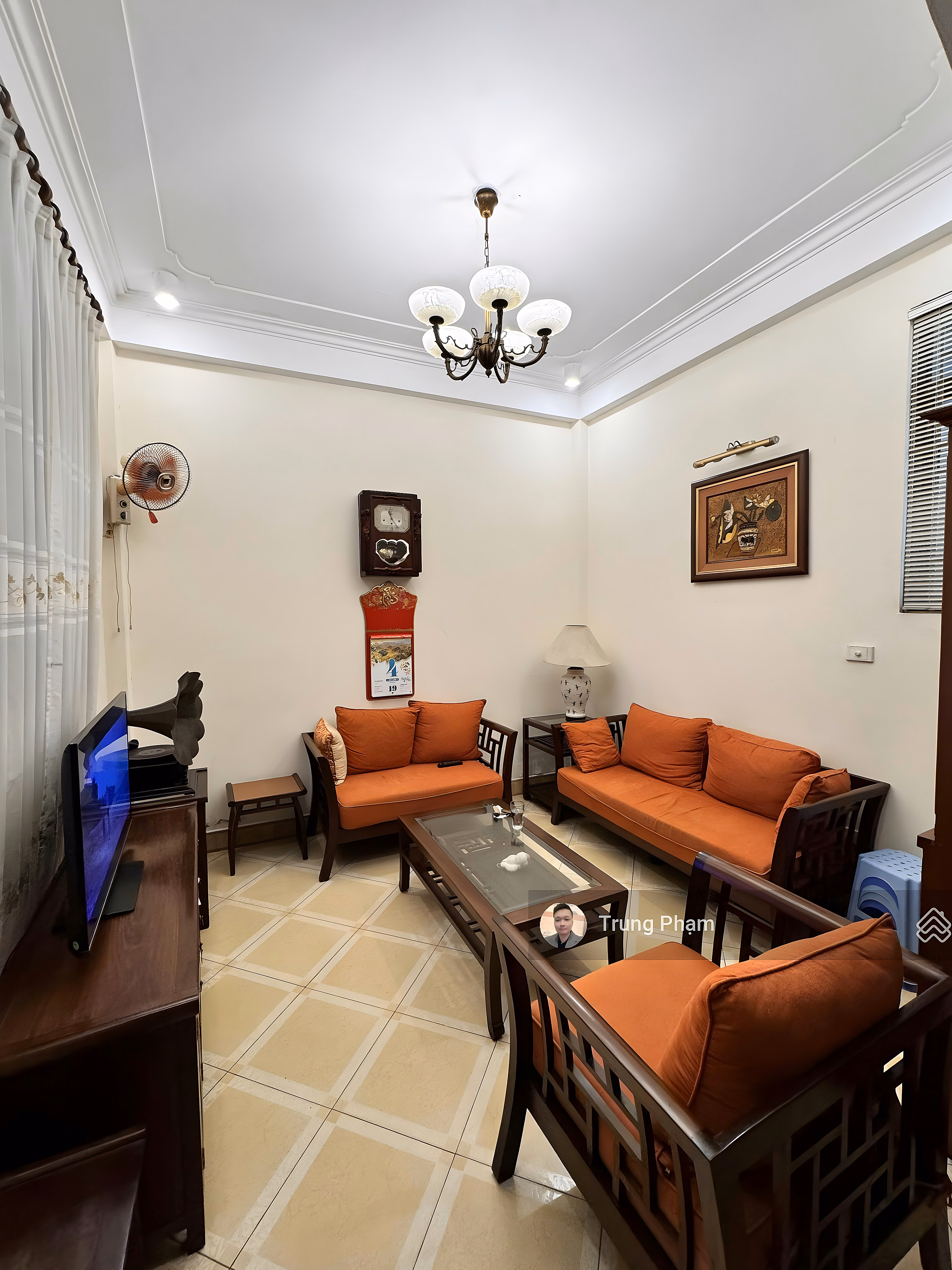 House for sale at Quan Tho 3, Ton Duc Thang. Area 45m2 - Area 3.6m - 5 floors corner apartment with 3 open sides. Price: 10.3 billion