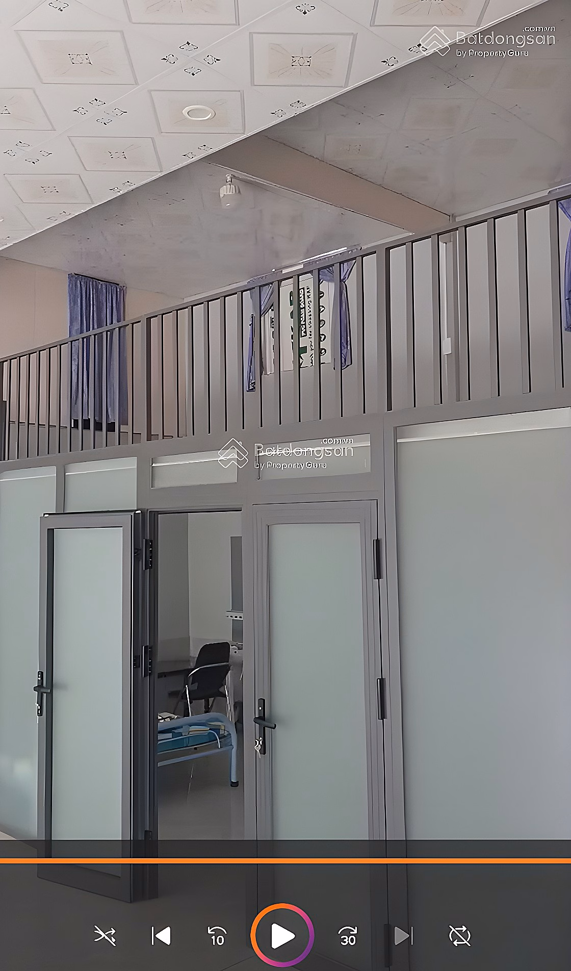 OWNER FOR RENT ENTIRE HOUSE - HUGE AREA 200m² - BEAUTIFUL BUSINESS OR RESIDENTIAL FRONTAGE
