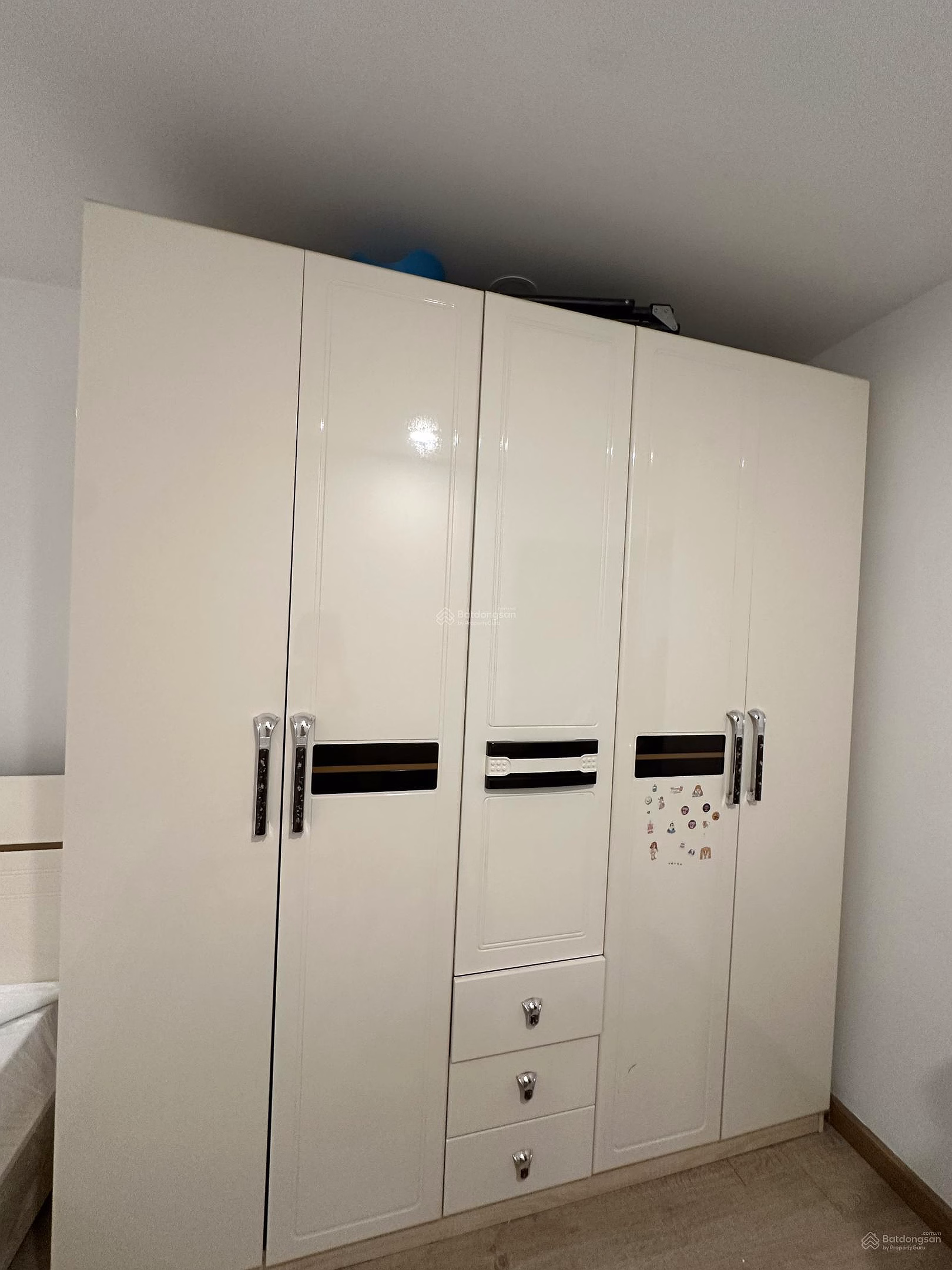 High-end apartment for rent in Son Tra Ocean View 95 Ngo Quyen, 1-bedroom apartment, 13 million, middle floor, move in right away with mountain view