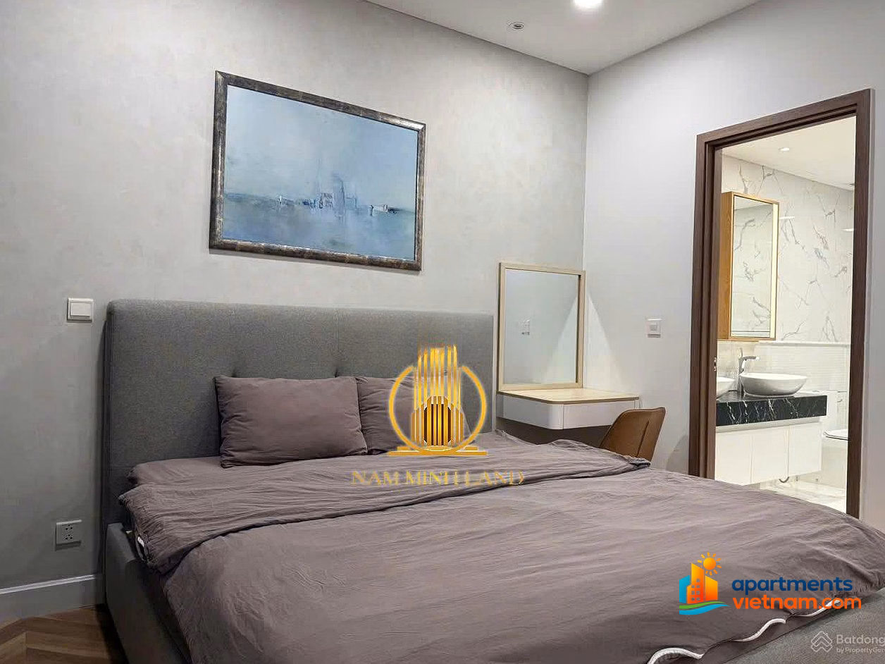 Hai Yen Nam Minh Land apartment for rent in Sunwah Pearl, 3 bedrooms, SHxx.06, nice view - very nice house