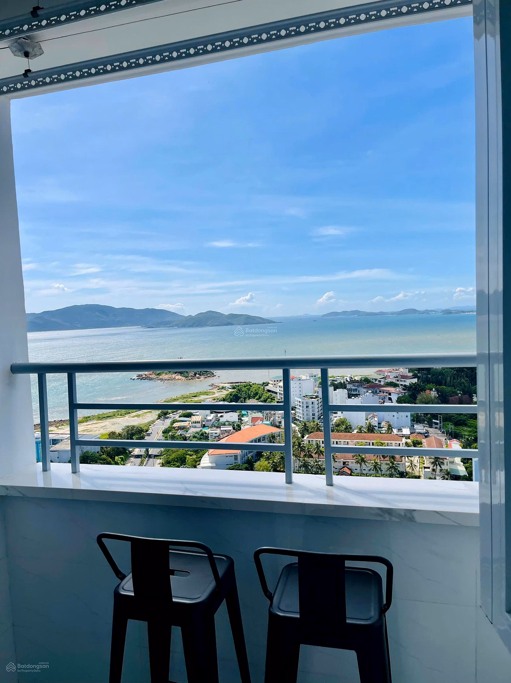 Super product! Apartment for rent with 2 bedrooms, 2 bathrooms in Muong Thanh Vien Trieu Nha Trang, sea view, fully furnished