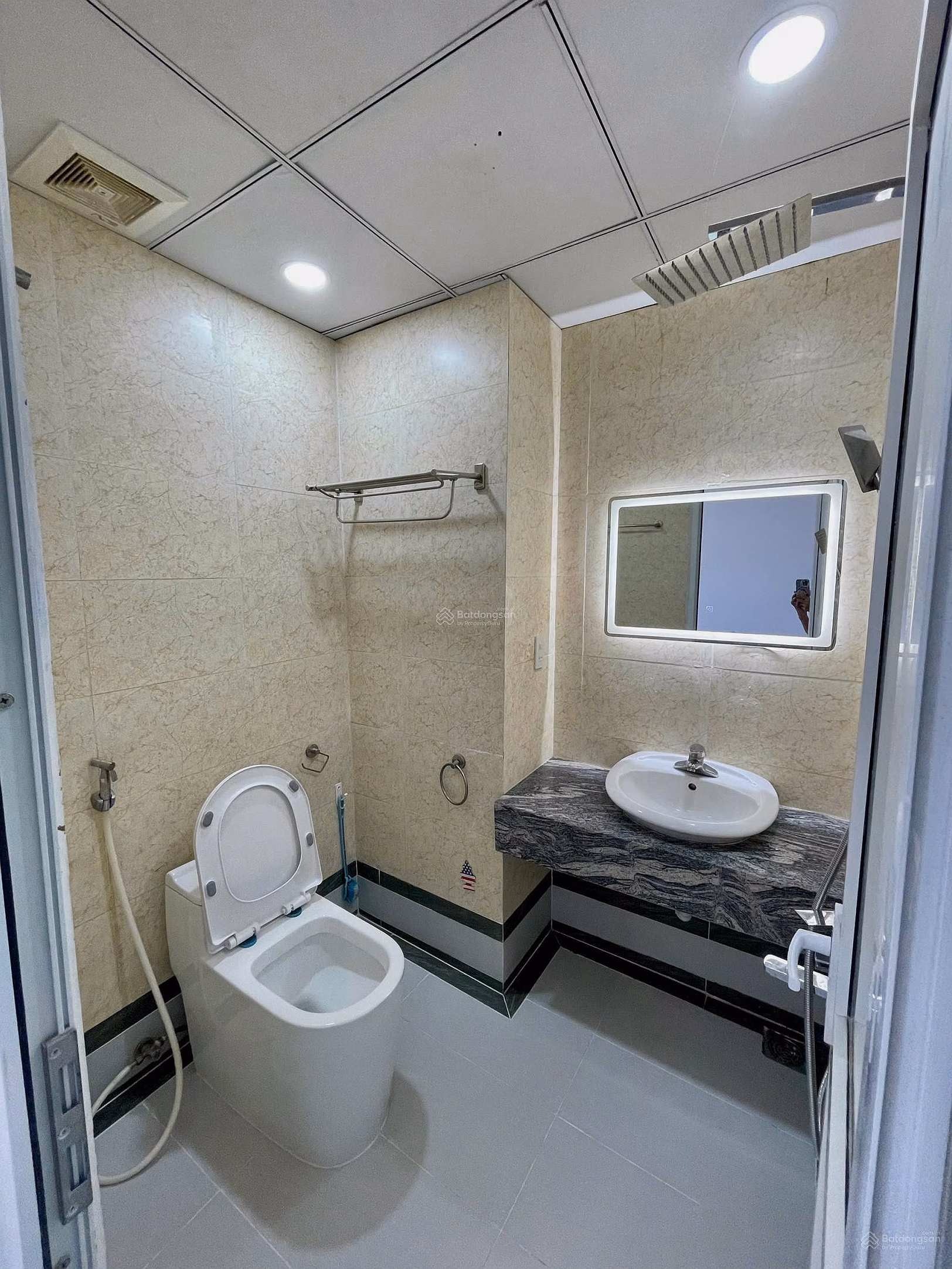 Super product! Apartment for rent with 2 bedrooms, 2 bathrooms in Muong Thanh Vien Trieu Nha Trang, sea view, fully furnished