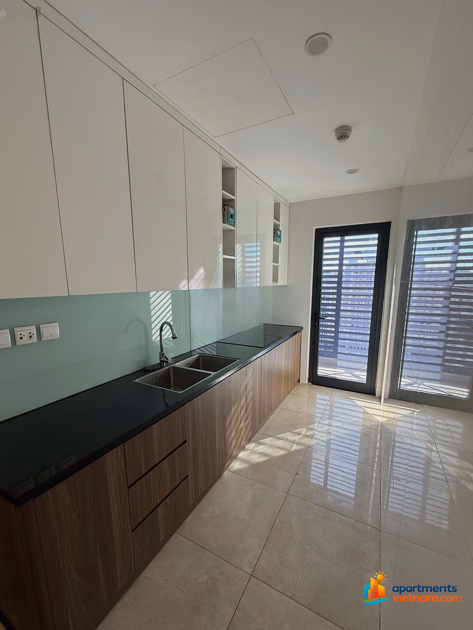 GoldSeason corner apartment for rent, 3 bedrooms, 110 m², price only 17 million, move in immediately, car slot available***