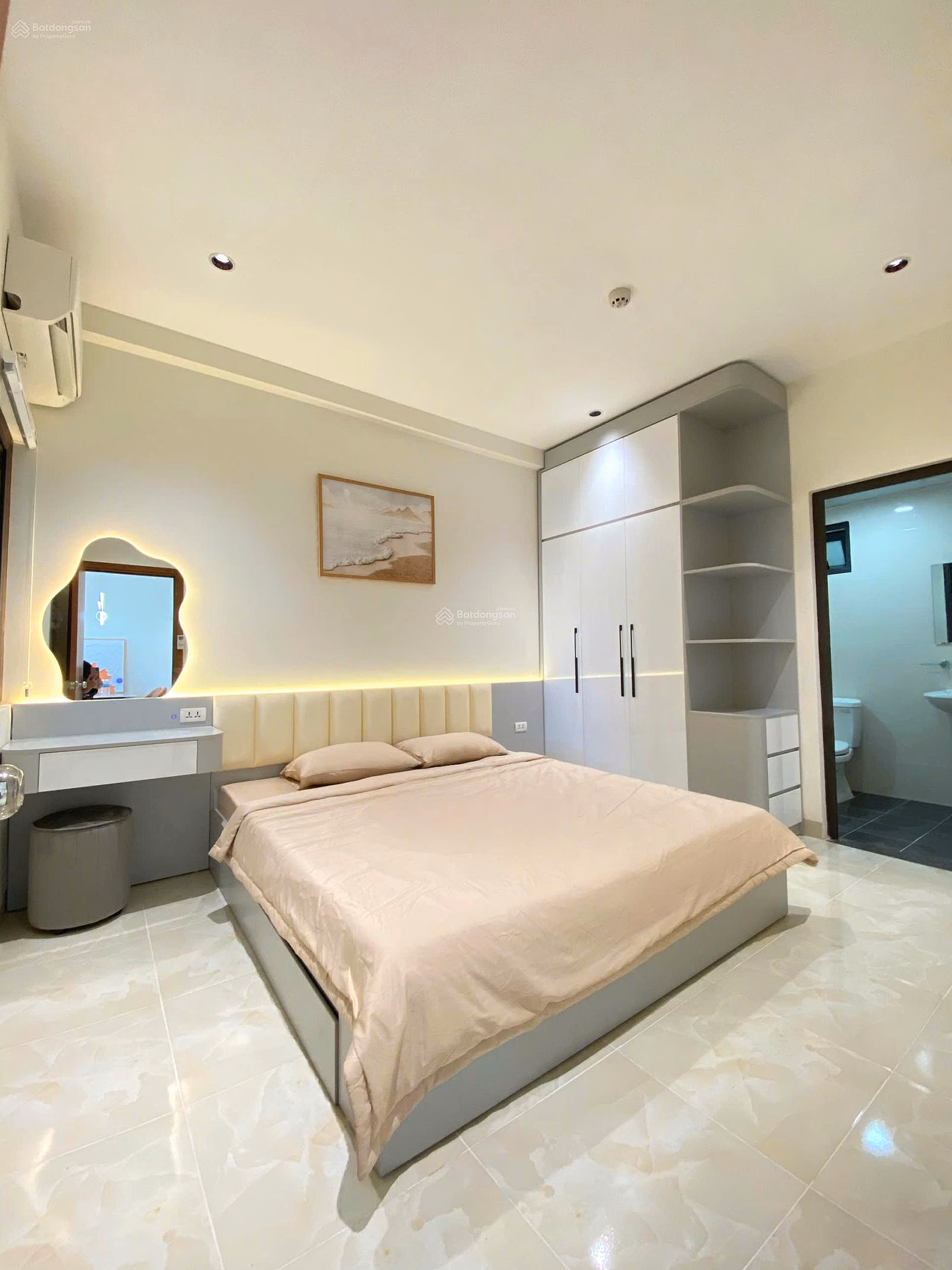 Selling a 2-bedroom apartment with sea view in Ha Quang, South Nha Trang, fully furnished, price 2