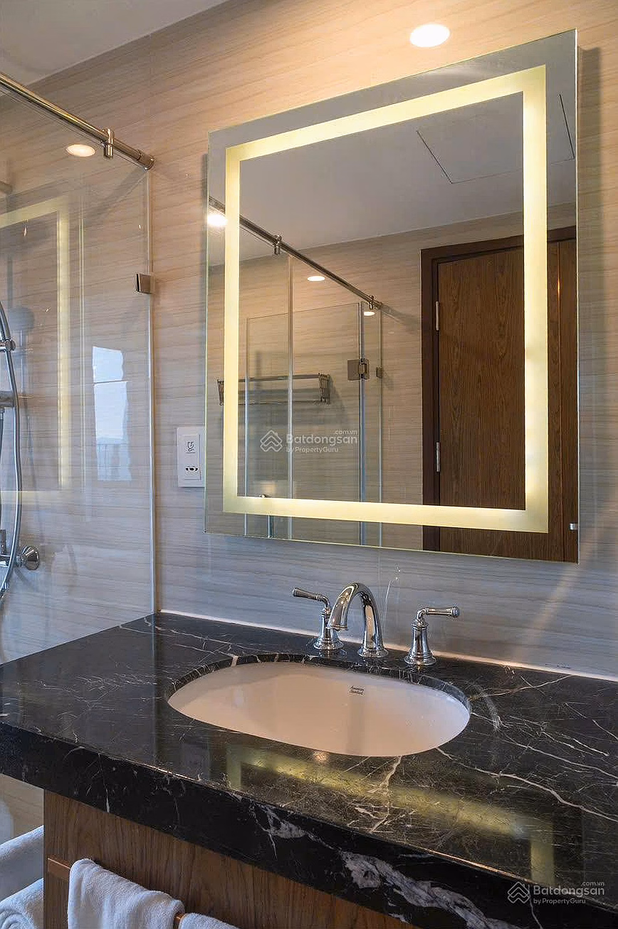 Panorama Nha Trang apartment for sale, 38th floor, street view, area: 30m², price 2.1 billion
