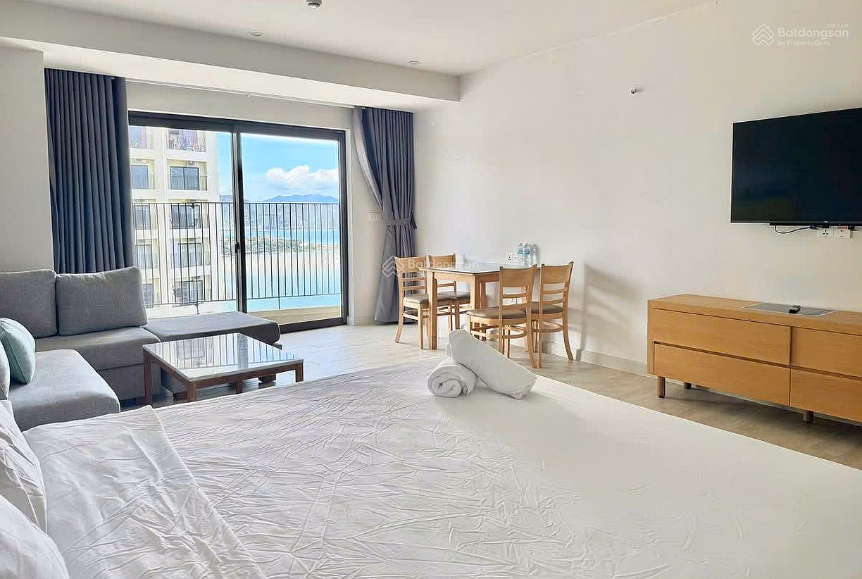 Owner needs to rent Gold Coast Nha Trang apartment. - Price 15 million/month