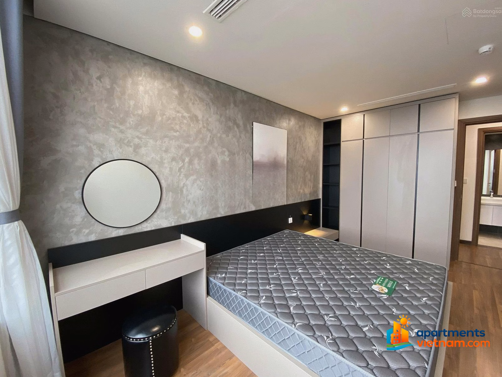 3-bedroom corner apartment for rent, 108m² - Beautiful interior, exactly like the photo. Tuan specializes in Mipec Rubik