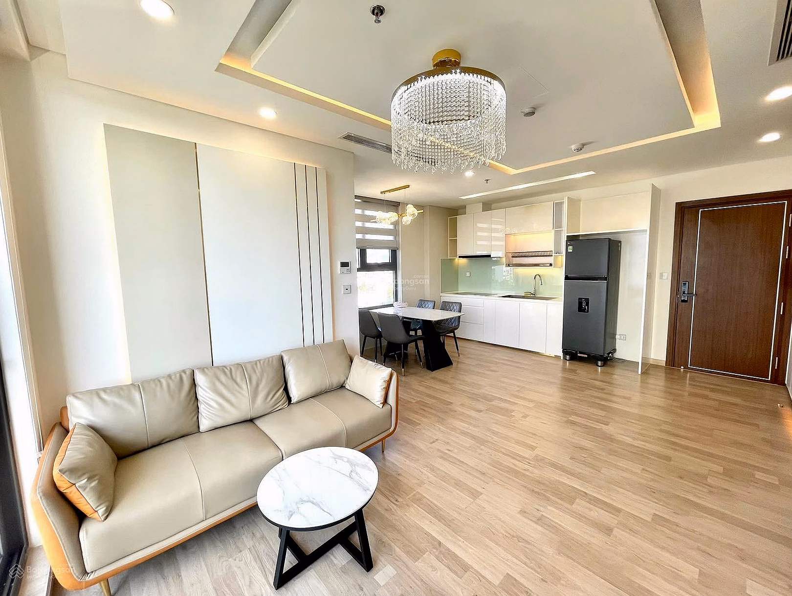 CT1 Riverside Luxury 2-bedroom apartment for rent, area 74m2, fully furnished, 2 bedrooms. Price 17 million