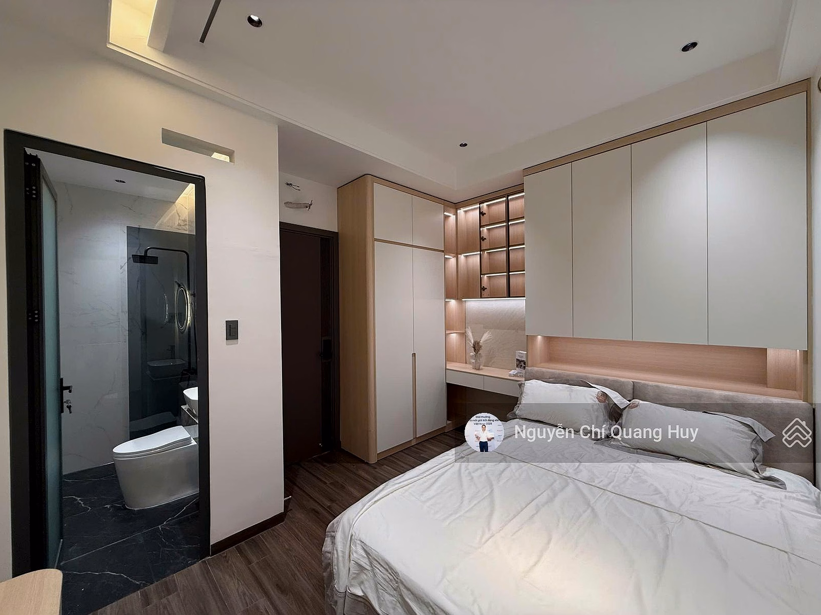 Newly built townhouse - high-class residential area - 8m traffic road 1979 Huynh Tan Phat - 4m x 13m price 9.65 billion