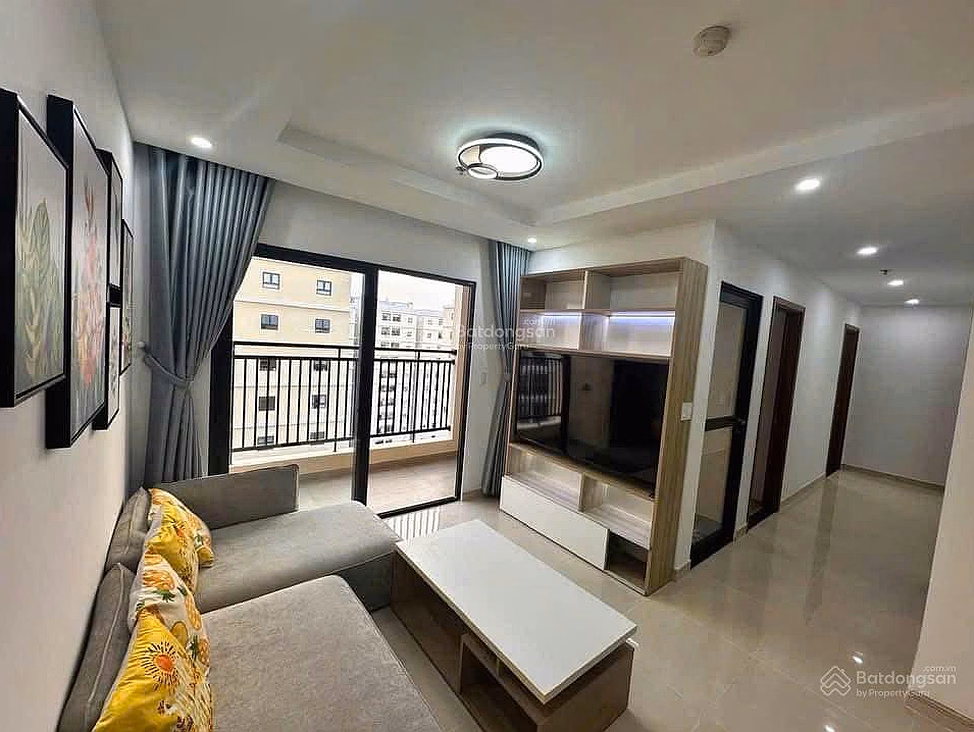 Apartment for rent with 3 bedrooms, 2 bathrooms, 100m2 at CityLand Park Hills, 20 million VND
