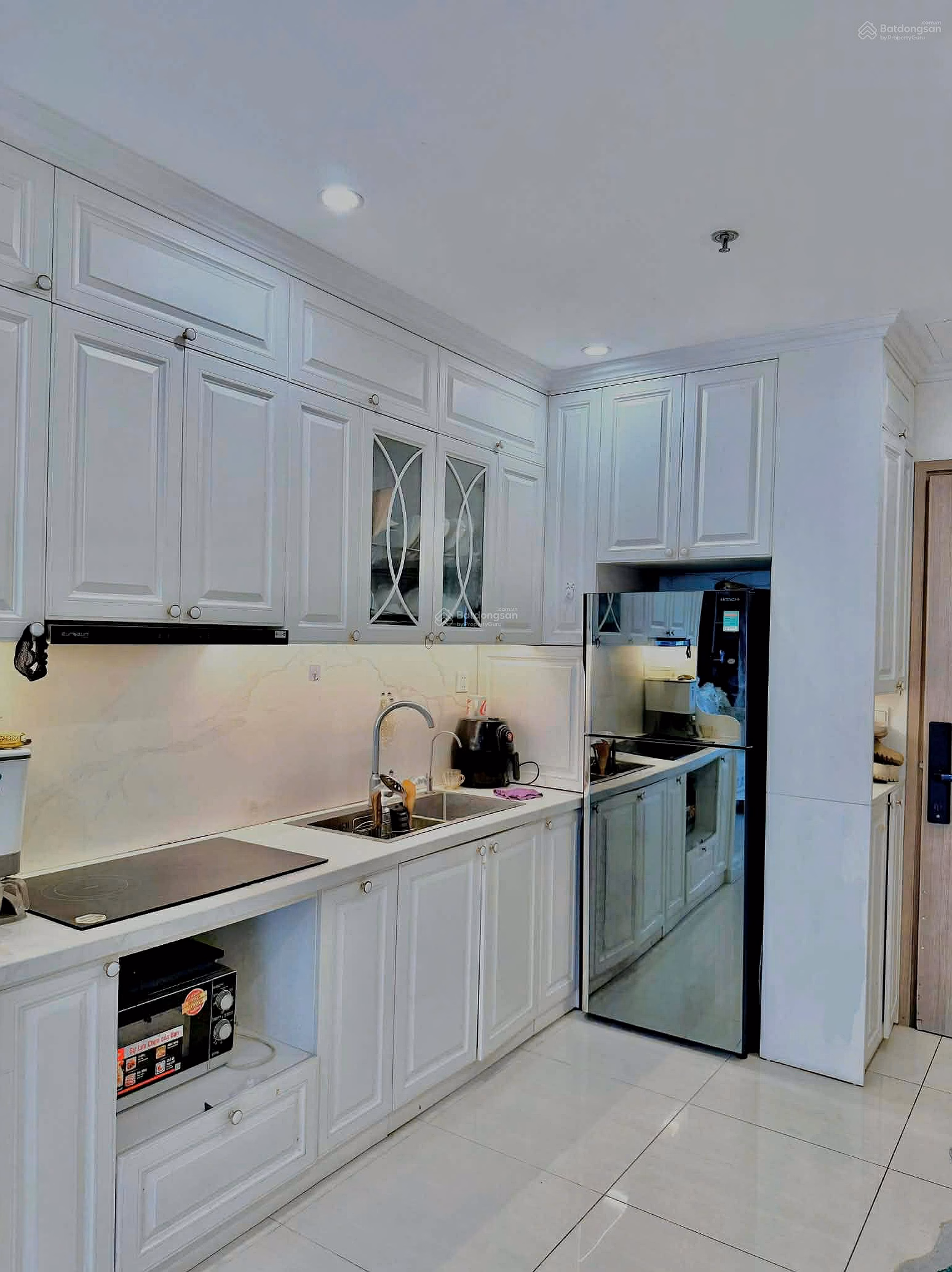I am the owner and need to sell 2 apartments: 2N+ 64m priced at 4.5 billion and Stu apartment 30.7m priced at 2 billion 220, Vinhomes Smart City.