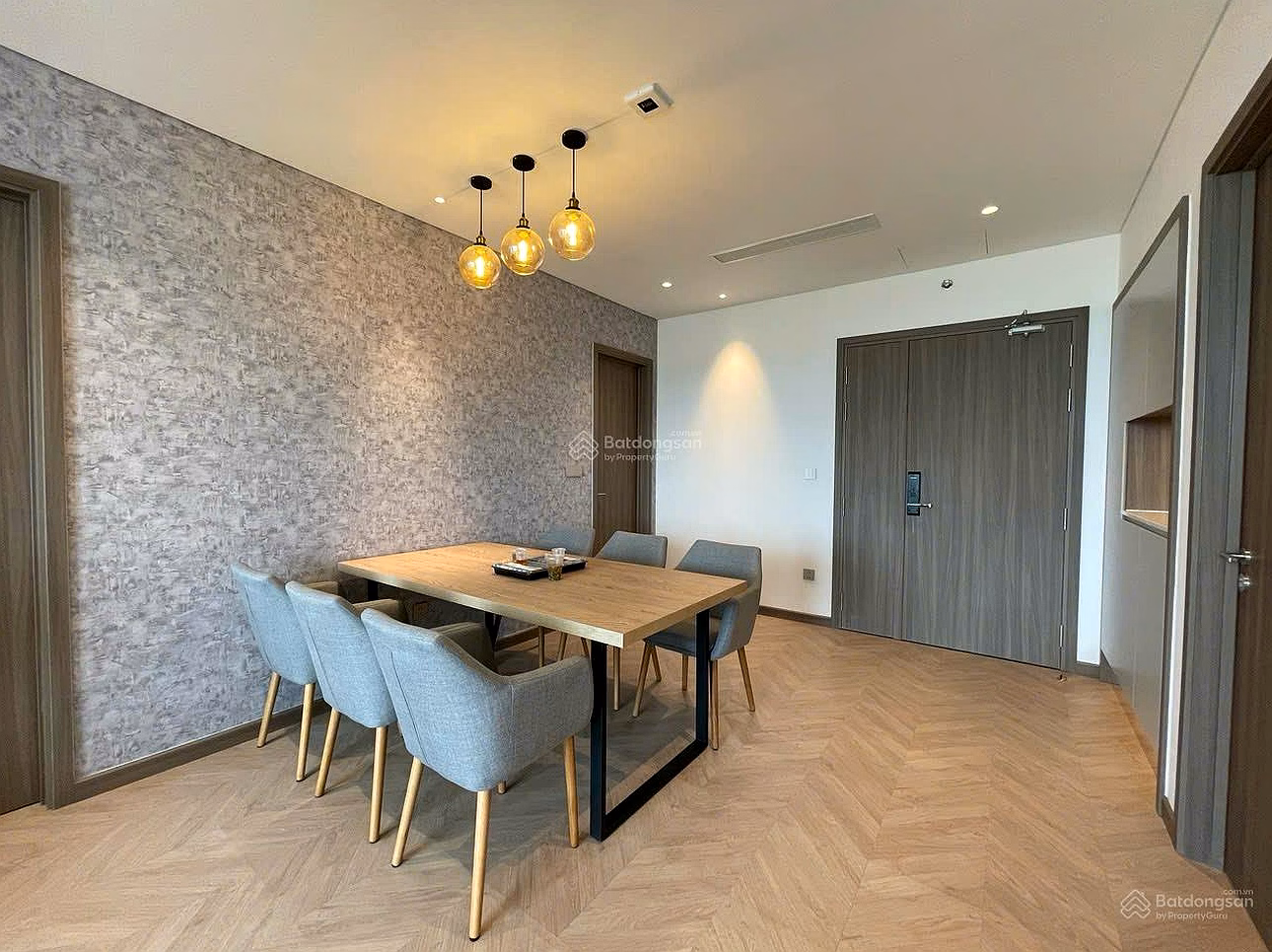 Collection of 50 apartments for rent in Ngoai Giao Doan - Tay Ho area  bedrooms Full basic furniture