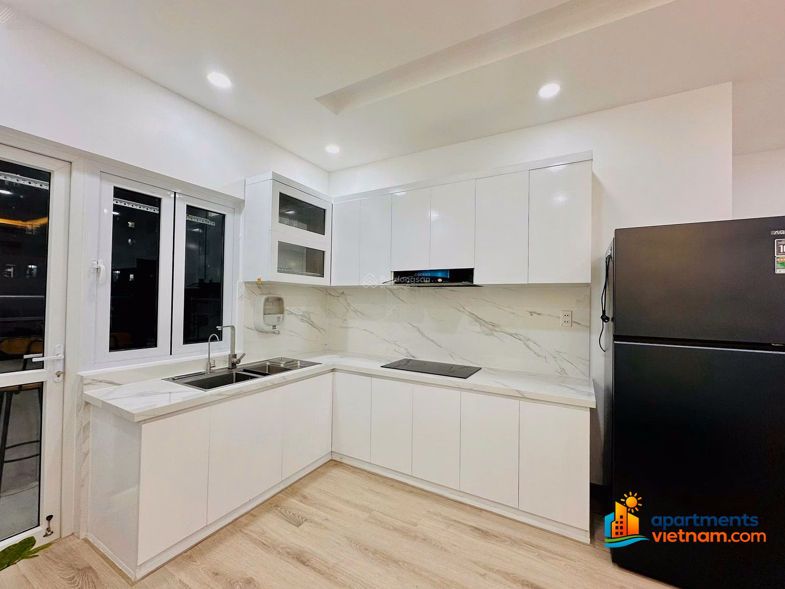71m² apartment with sea view, new high-class furniture, brand new OC2A Apartment 1008, price 3 billion 550
