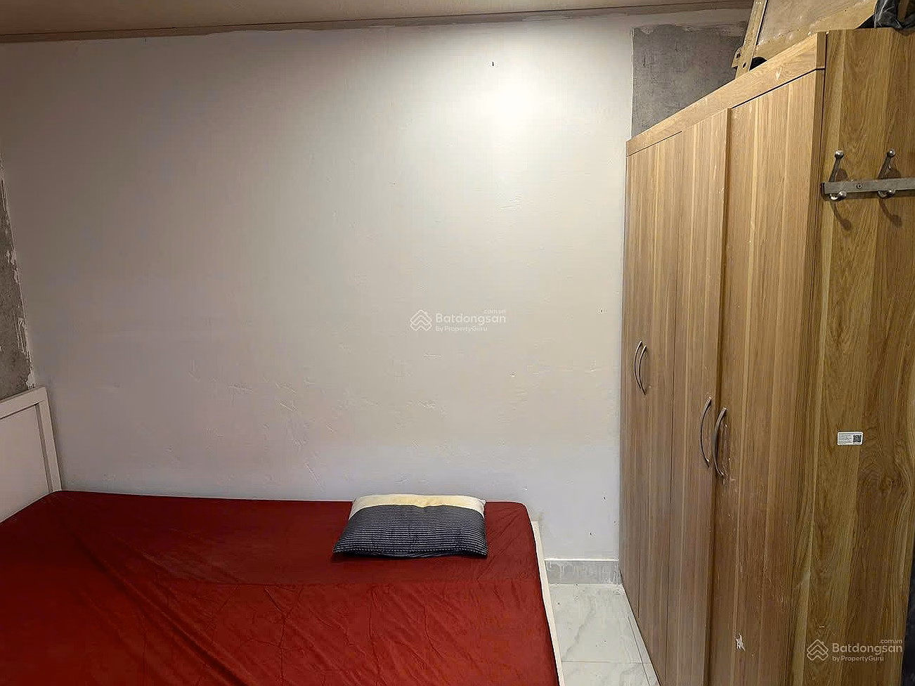 Apartment on the 1st floor of Thanh Cong Center, truck parking with 20m entrance to the new street, suitable for small business + living