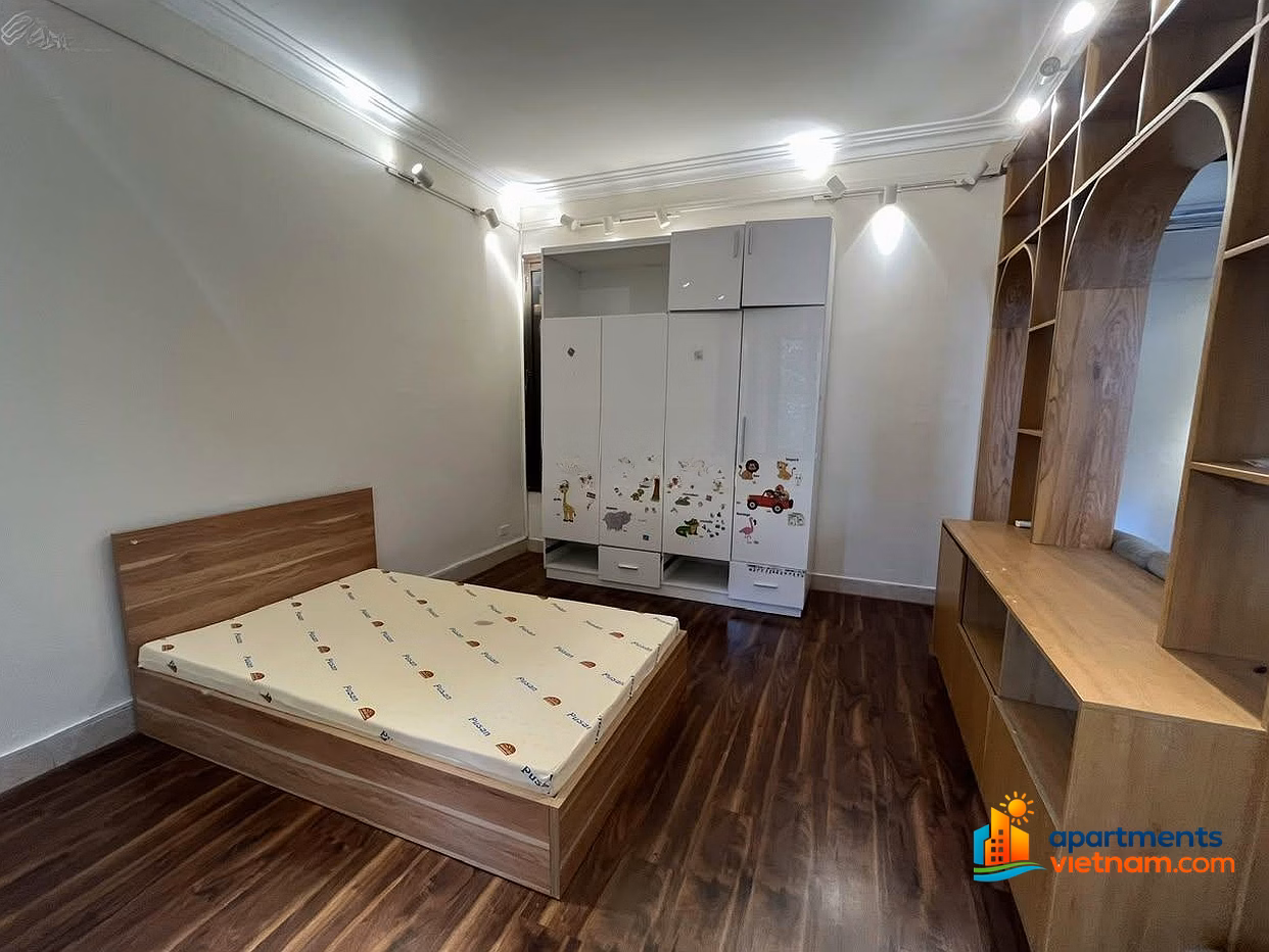 Beautiful villa for rent, central location in District 3