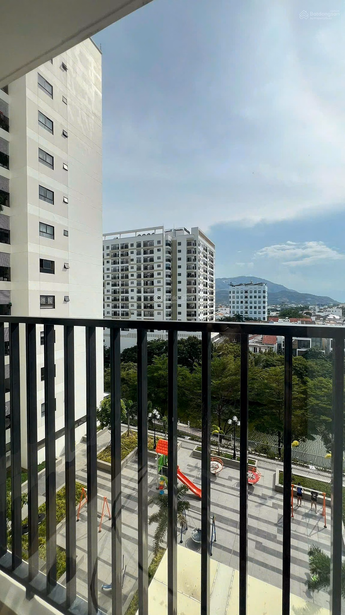 Corner apartment for rent in CT3 Vinh Diem Trung Nha Trang, area: 75m²