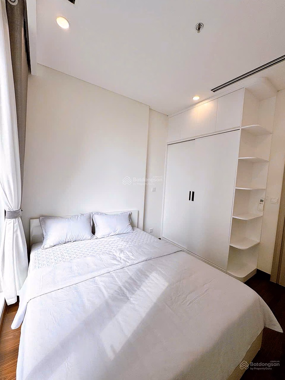 Any price is available, find an apartment according to your needs... Apartment fund available at Vinsmart Tay Mo***
